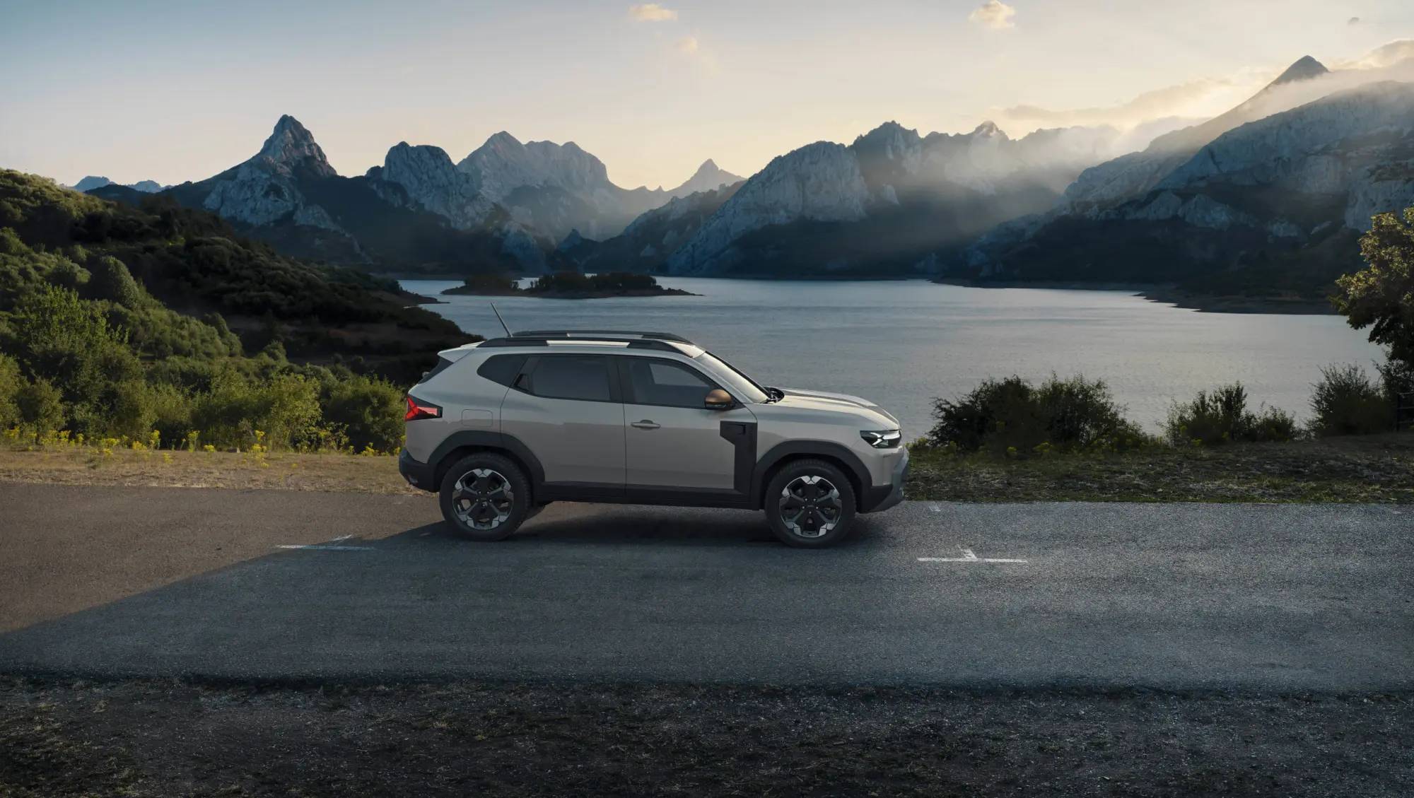 Dacia Duster MY26: via agli ordini per i motori Hybrid 155 e Mild Hybrid 140