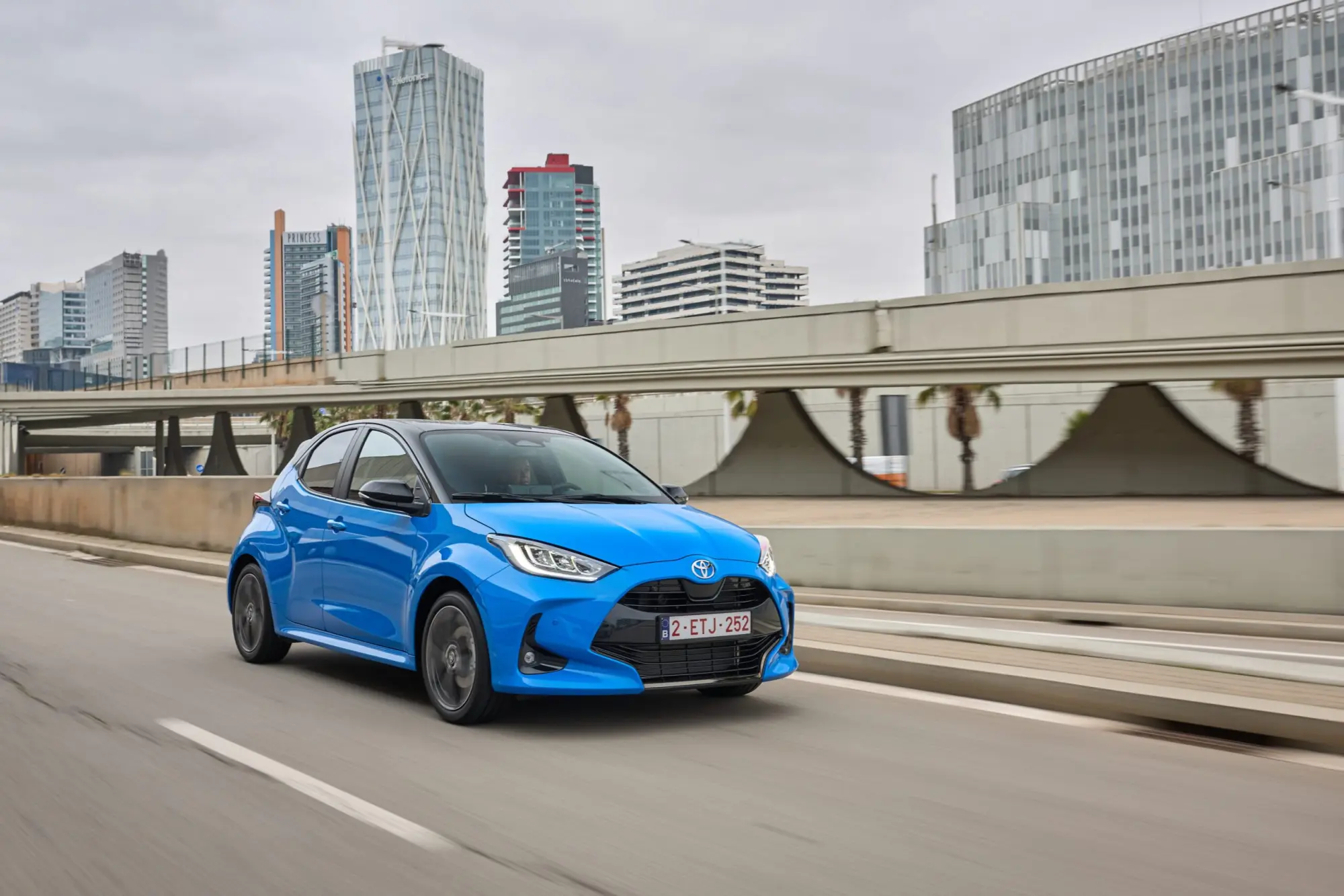 Trimestre record per Toyota: leader tra gli importatori e nel mercato ibrido con tre modelli ai primi posti