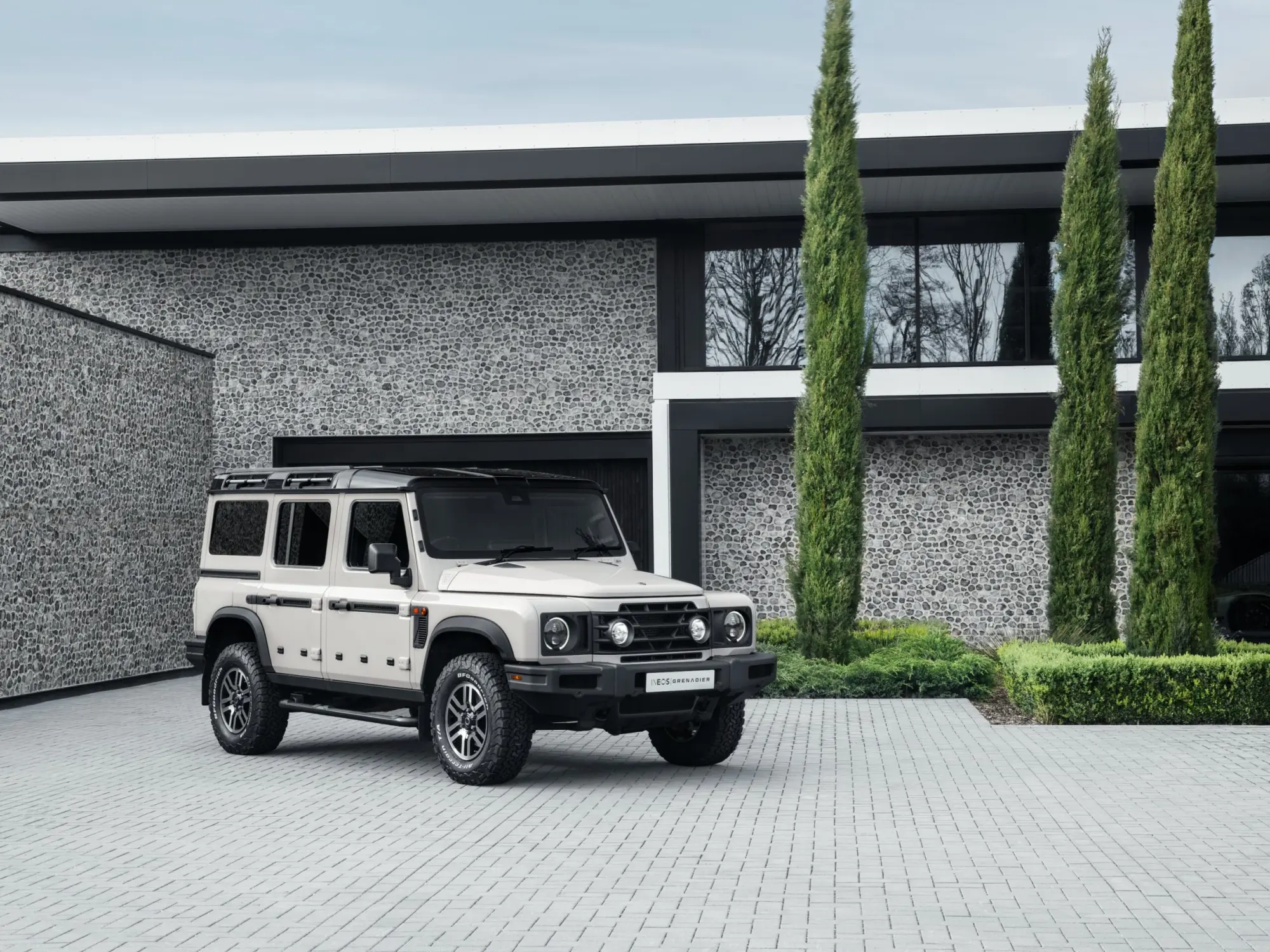 INEOS Grenadier per i 100 anni di BELSTAFF: 1924 esemplari numerati