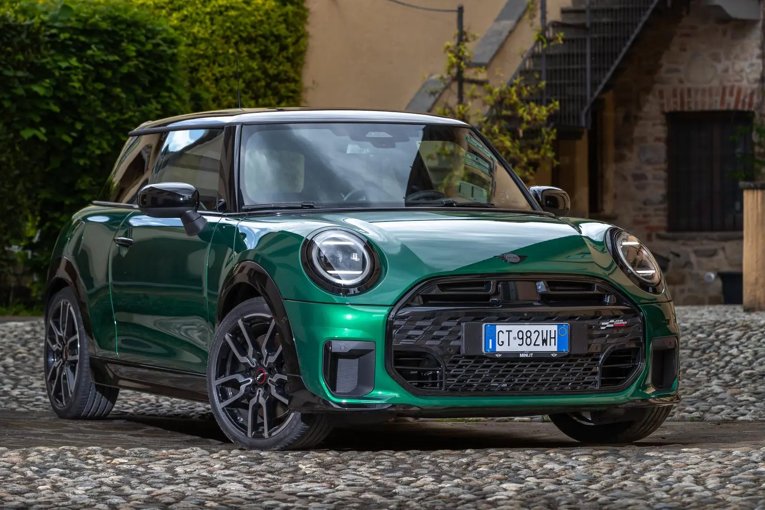 Nuova MINI Cooper: ecco la quinta generazione