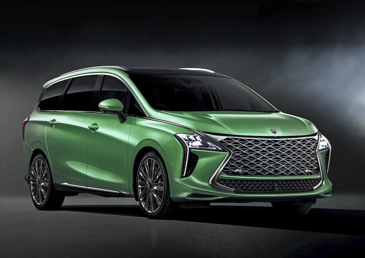 DR Automobiles Groupe: nove preview al Dealer Day di Verona