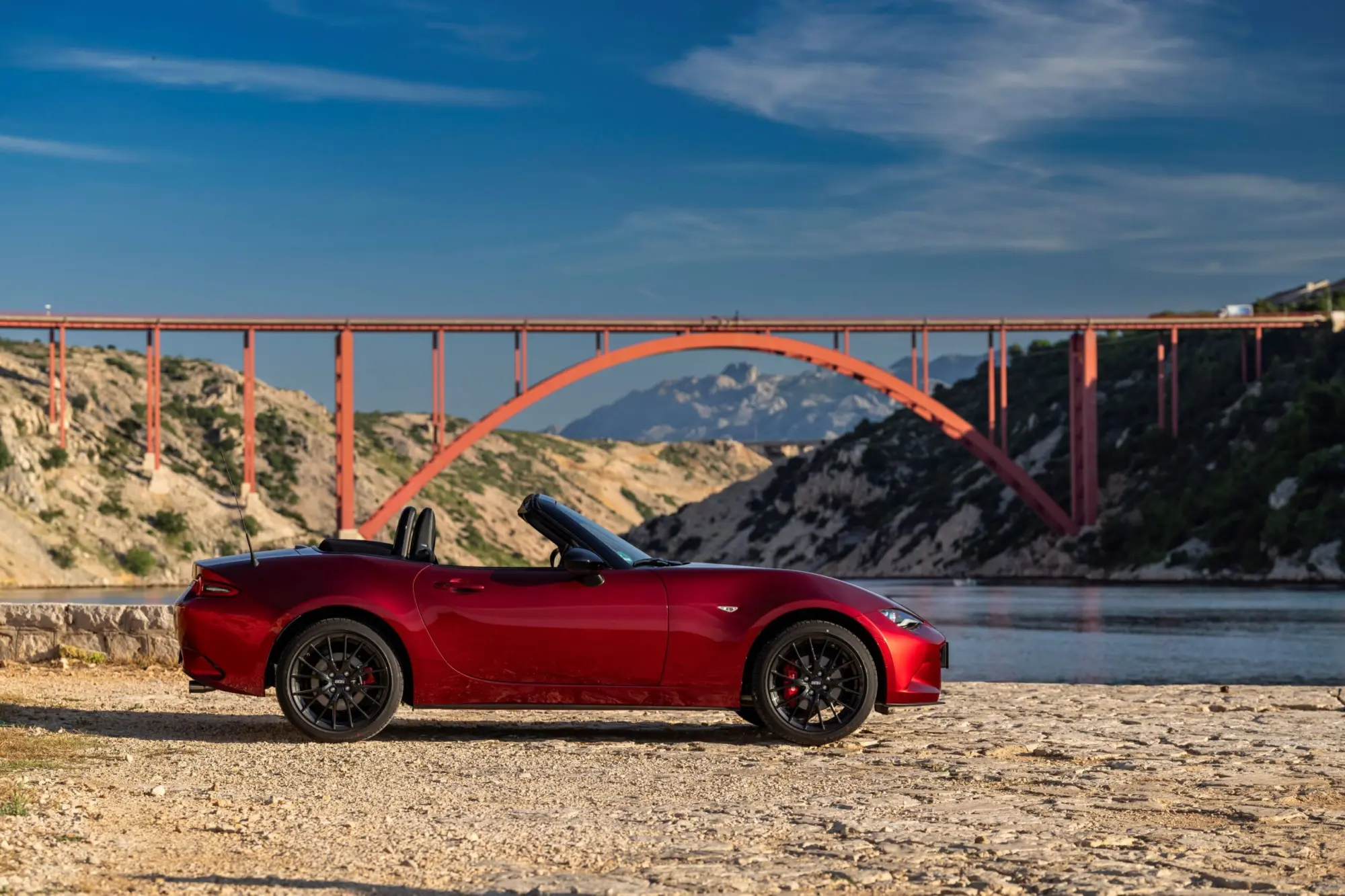 Mazda lancia la nuova CX-5 con offerte esclusive e prevendita: prezzi da 35.900 euro