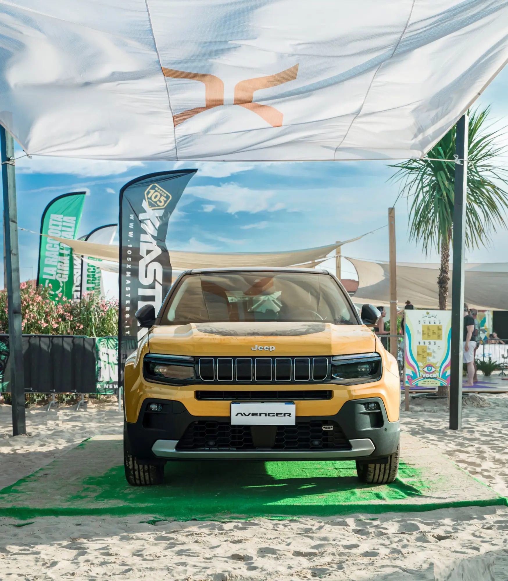 Jeep Avenger cattura la scena al 105 XMasters 2024