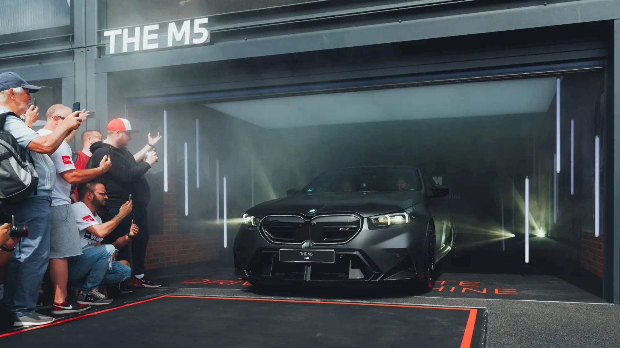 La BMW M5 debutta al Goodwood Festival of Speed 2024