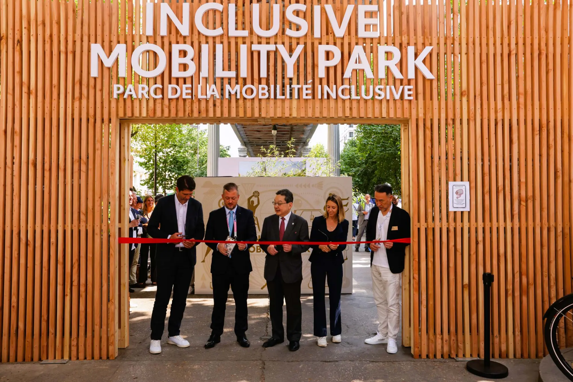 Toyota: inaugurato a Parigi l'Inclusive Mobility Park in vista dei Giochi Olimpici