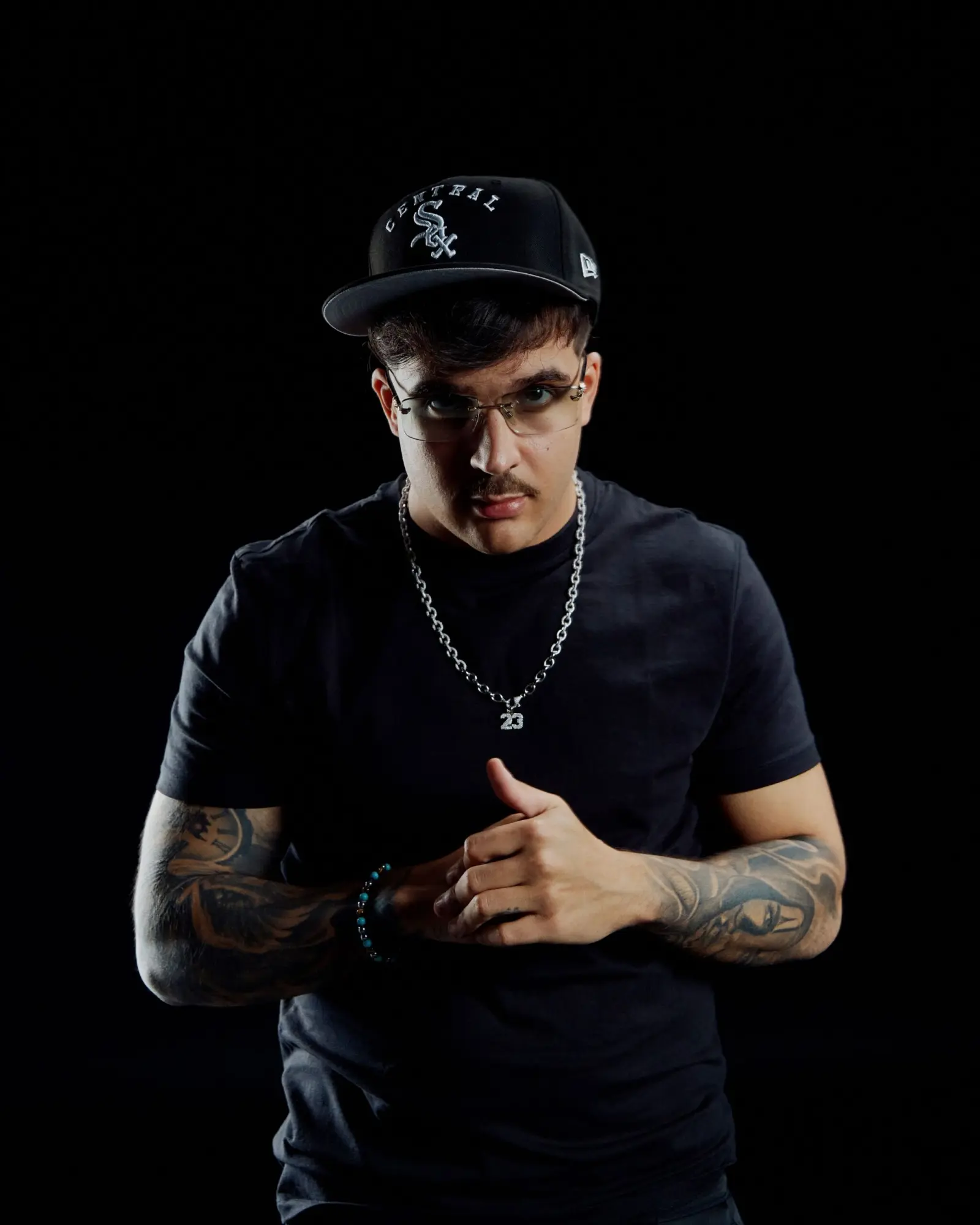 GEOLIER torna con il nuovo singolo "FOTOGRAFIA", fuori ovunque venerdì 7 novembre.