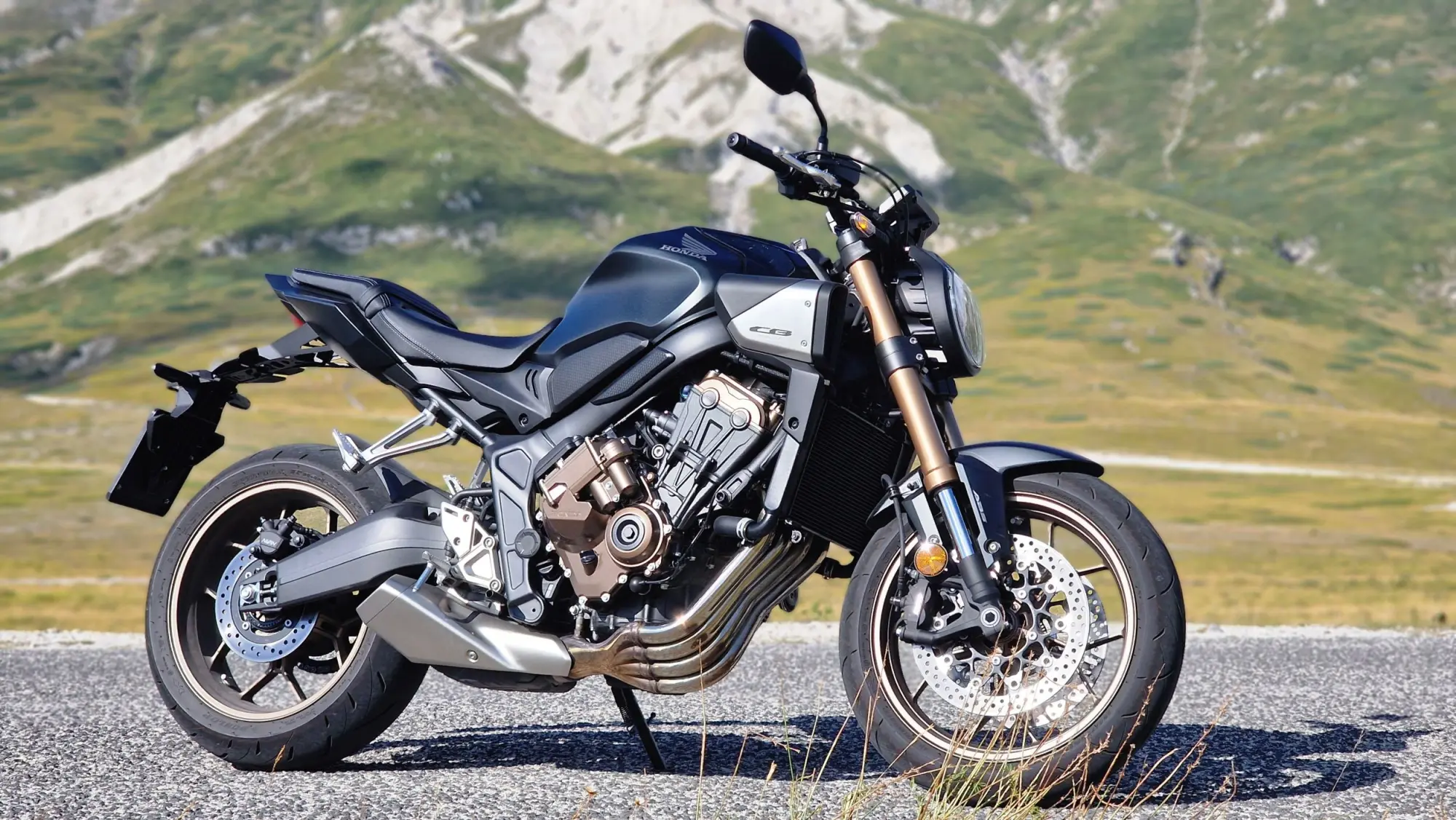 Honda CB650R: la nostra prova su strada