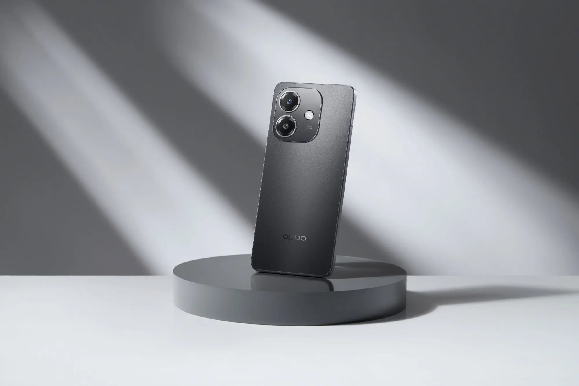 OPPO presenta i nuovi smartphone OPPO A40 e OPPO A40m