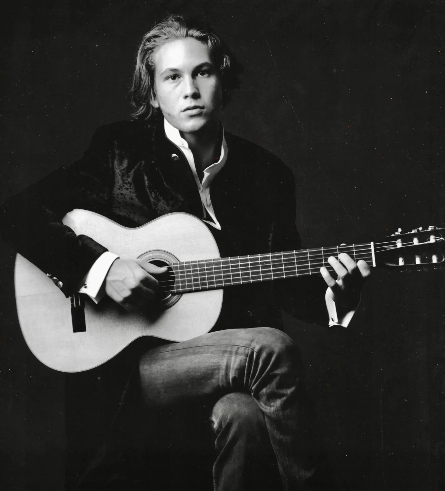 Mauro Di Maggio torna con il nuovo singolo "AVVELENATO"