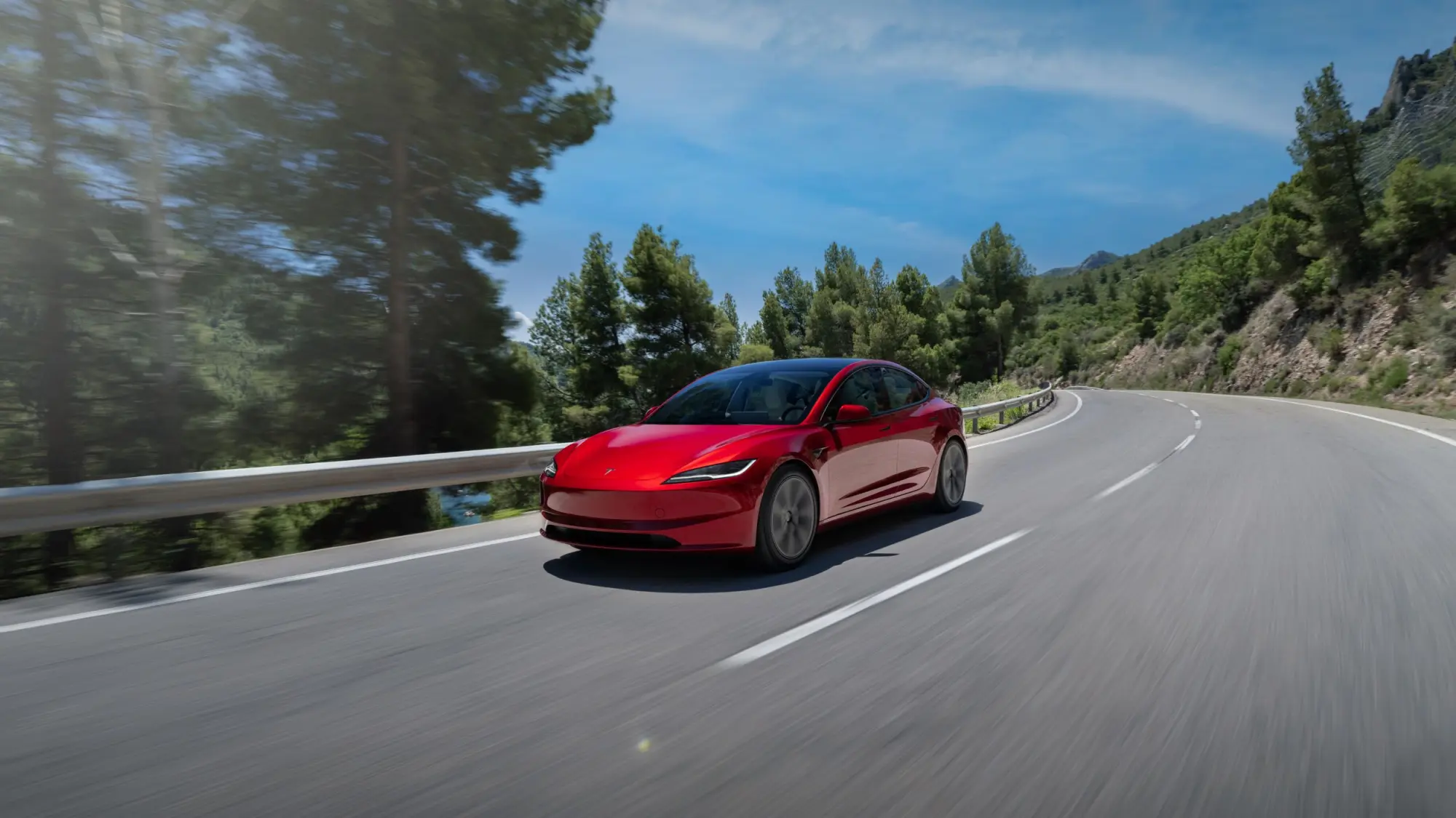 Tesla Model 3 Long Range Dual Motor AWD: la nostra prova su strada