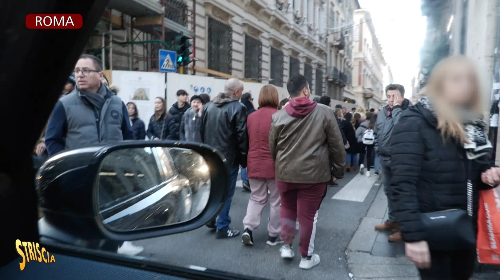 Scandalo delle zone pedonali a Torino e Roma