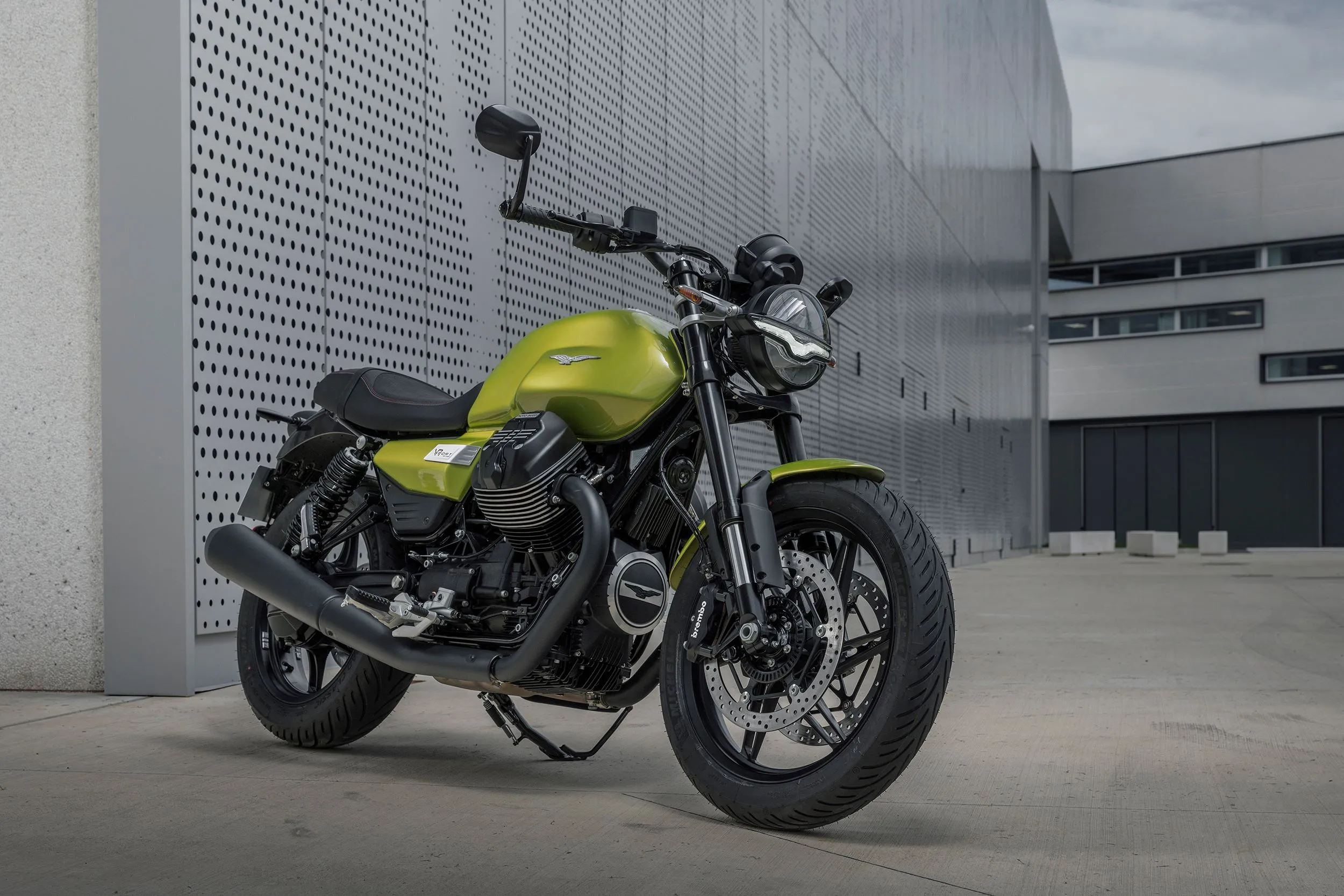 Moto Guzzi V7 Sport 2025: svelati data di arrivo e prezzo