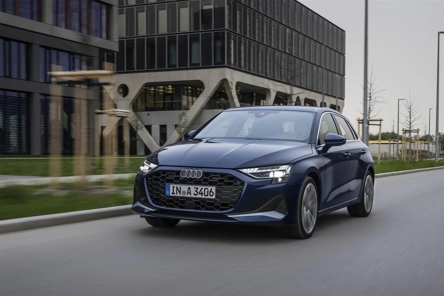 Audi amplia la sua offerta per i neopatentati: sicurezza, innovazione e prestazioni al centro