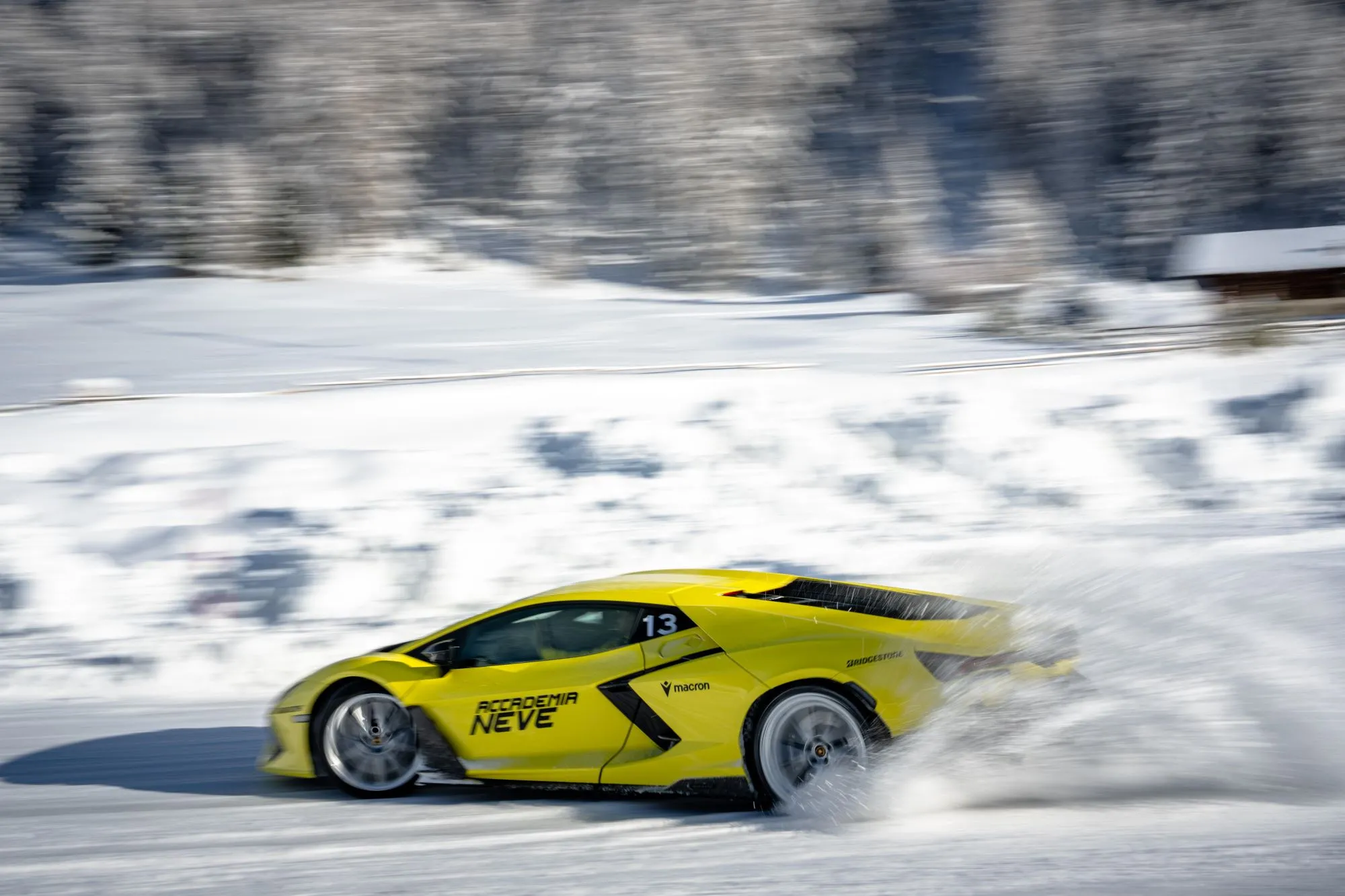 Lamborghini Accademia Neve: dieci anni di emozioni estreme sulle nevi di Livigno