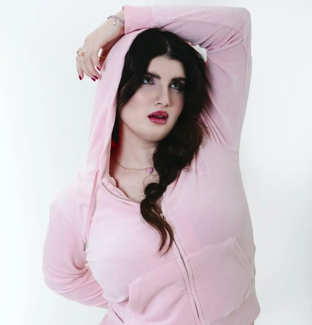 Maria Tomba in gara al 75° Festival di Sanremo con il brano "Goodbye (voglio good vibes)"