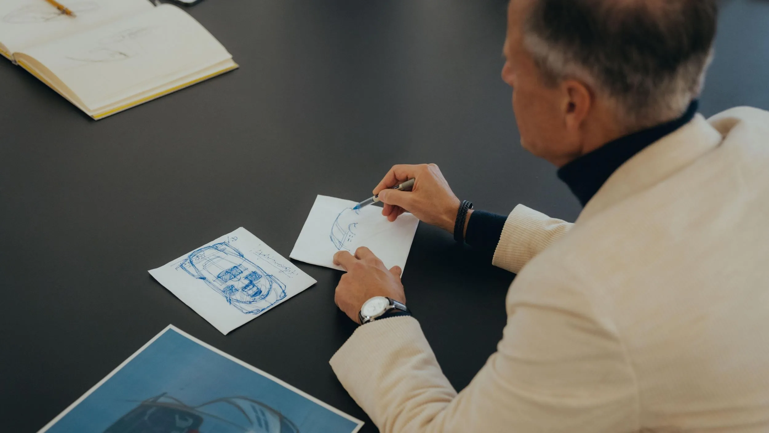 Porsche collabora con la Norman Foster Foundation nel contesto di “The Art of Dreams”