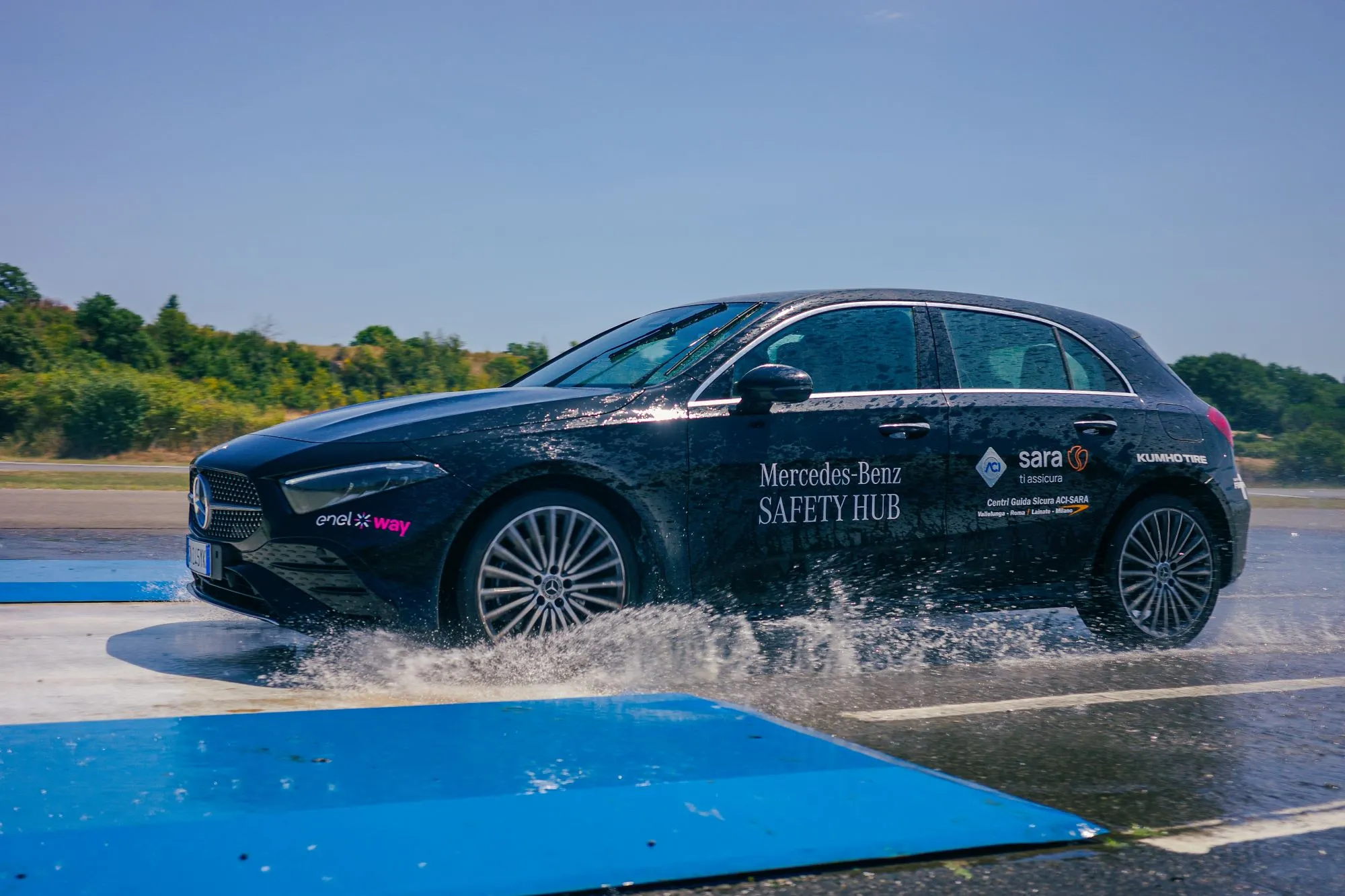 Mercedes-Benz Italia e ACI-SARA: continua la partnership all'insegna della sicurezza e dell'inclusione