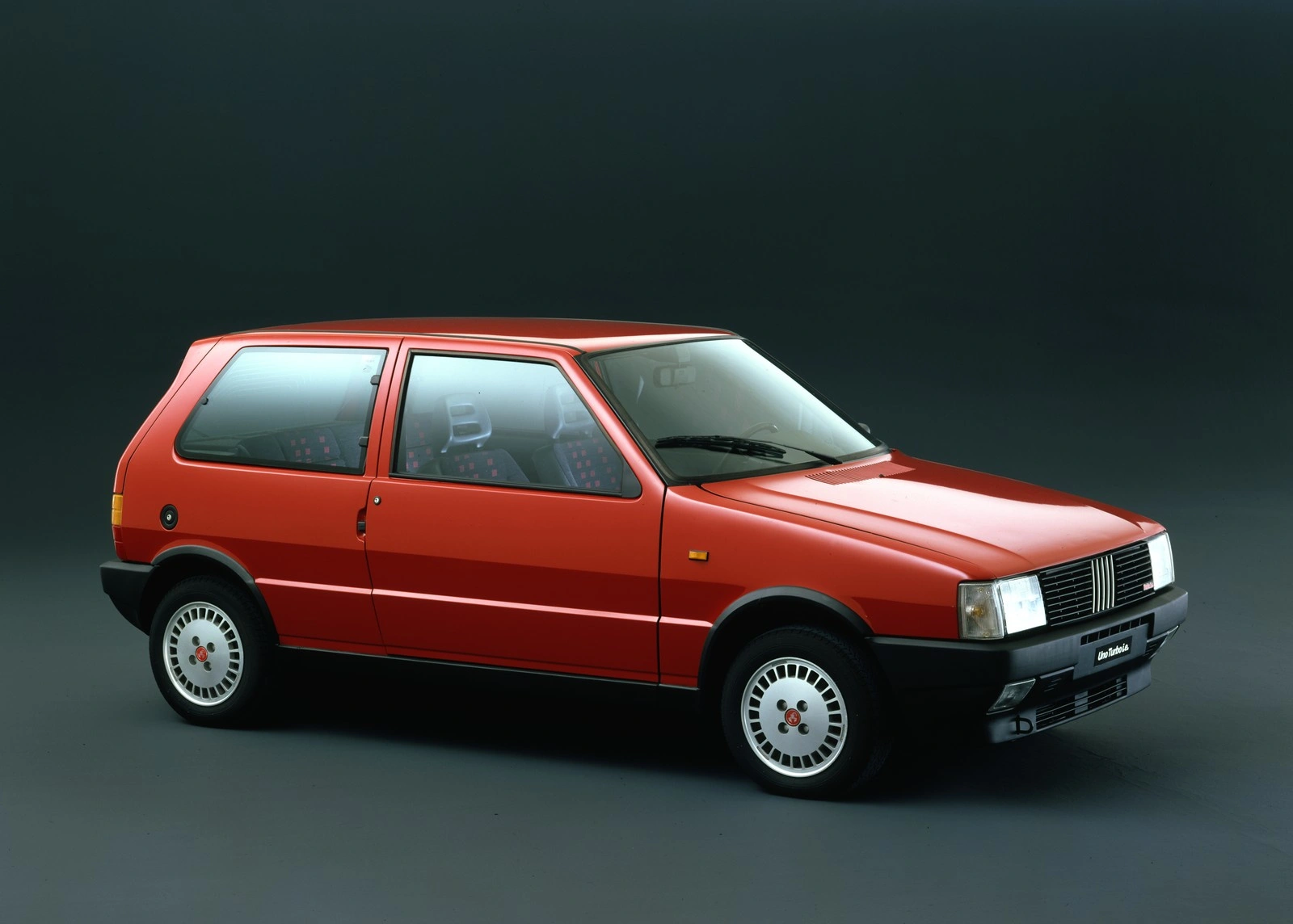 Fiat Uno Turbo i.e.: quarant’anni di velocità, tecnica e… sfrontatezza