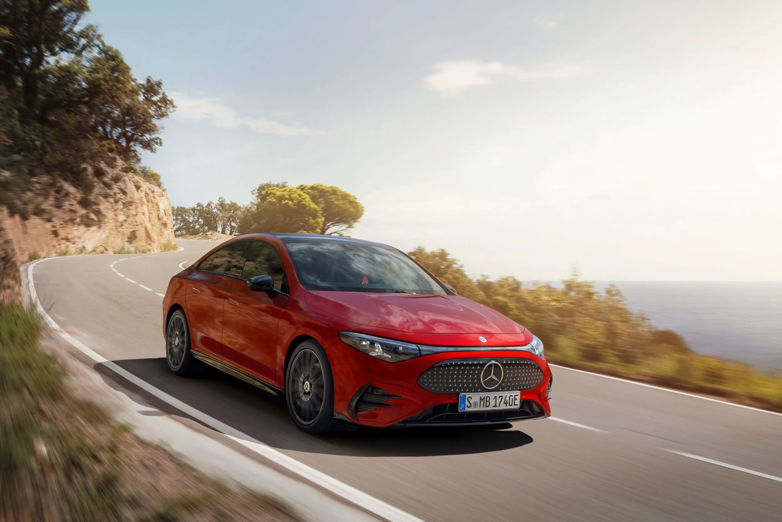 Nuova Mercedes-Benz CLA: quattro versioni e prezzi a partire da 56.665 euro