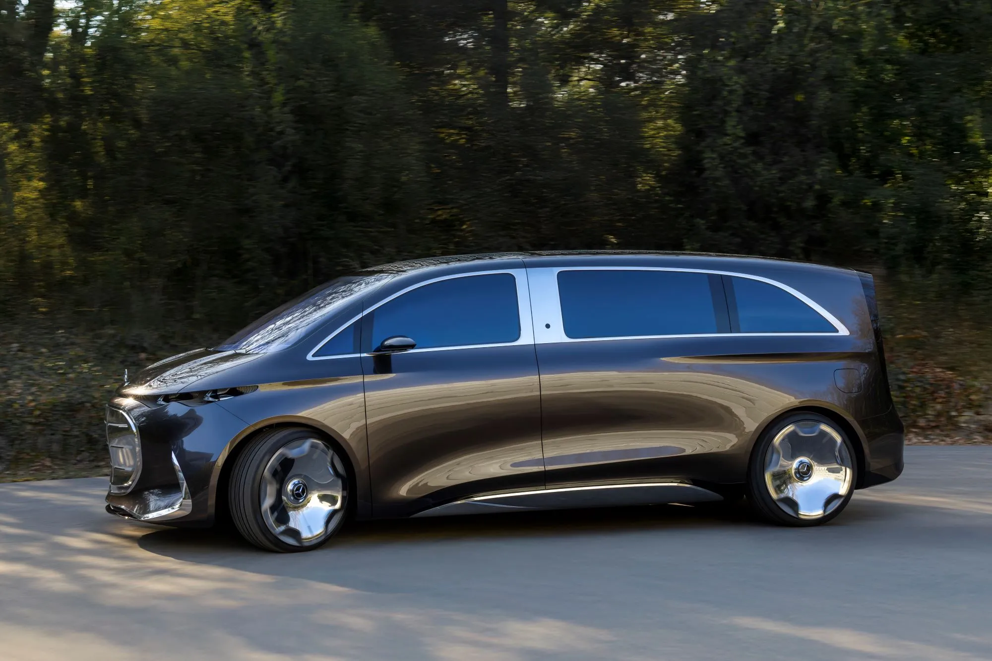 Mercedes-Benz Vans: la Vision V lascia intravedere un nuovo segmento di luxury limousine