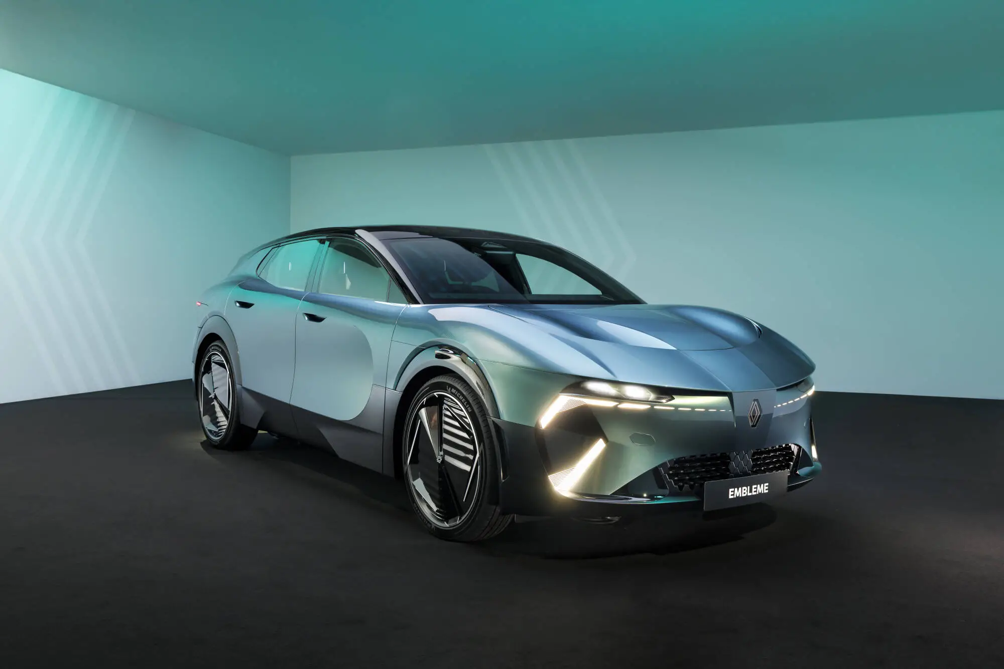 Il Gruppo Renault guida l'evoluzione verso una mobilità sostenibile in Europa