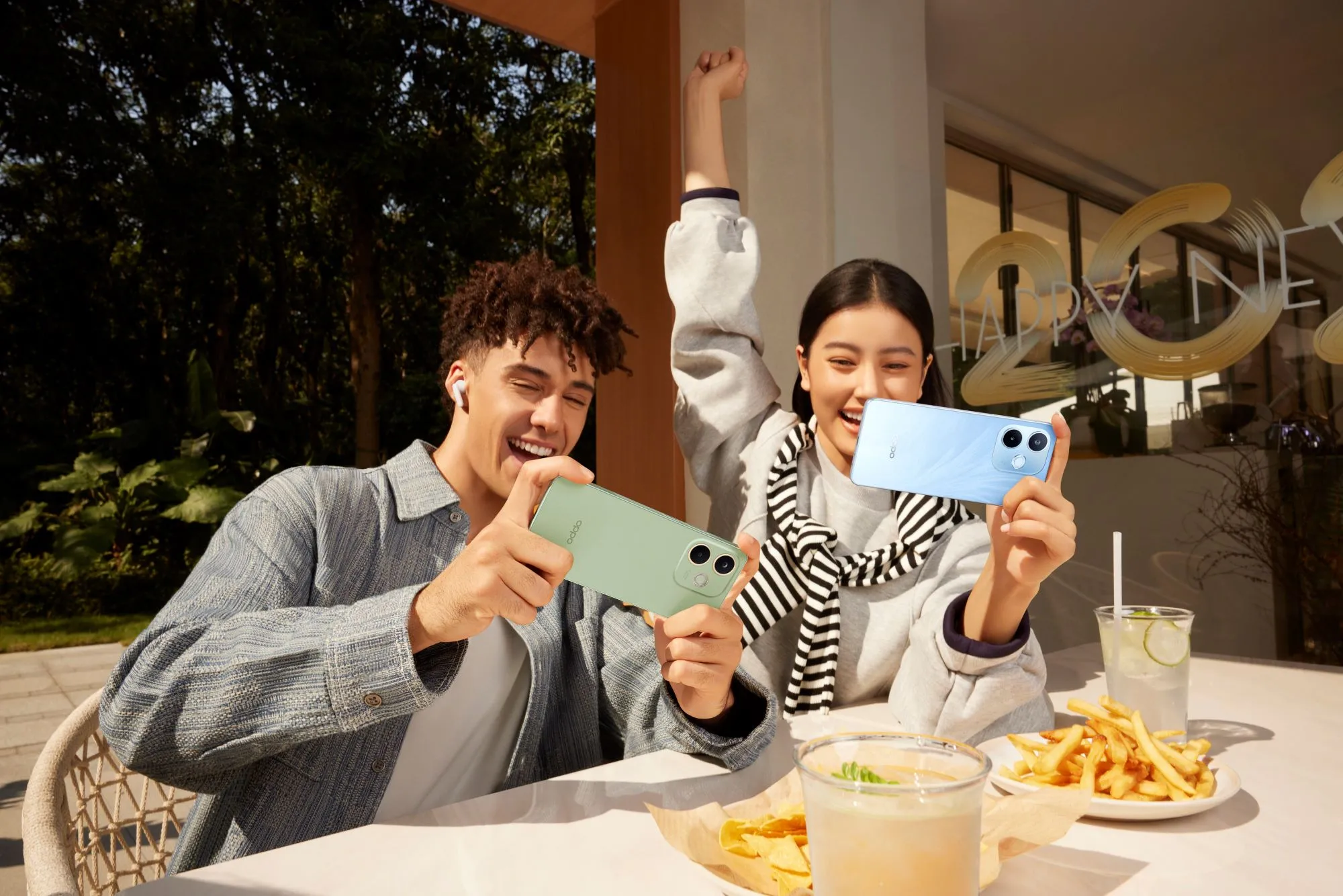 OPPO A5 Pro: il compagno perfetto per la stagione dei Festival