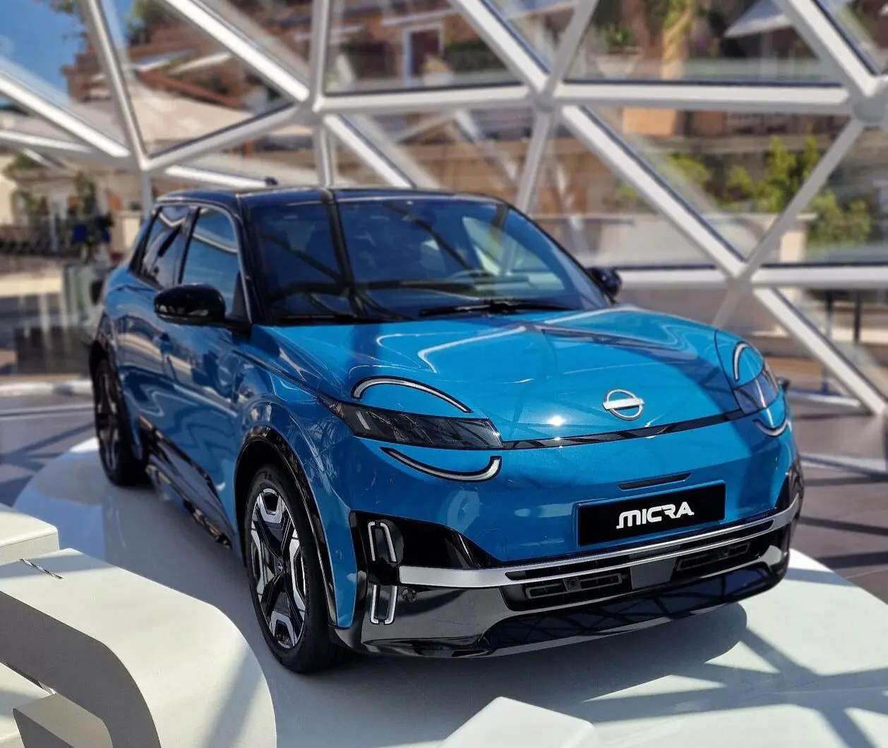 Nissan Micra ritorna e diventa elettrica