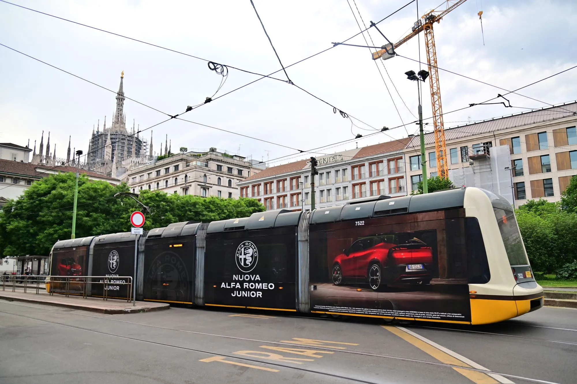 Il successo di Alfa Romeo Junior corre veloce sui binari di Milano