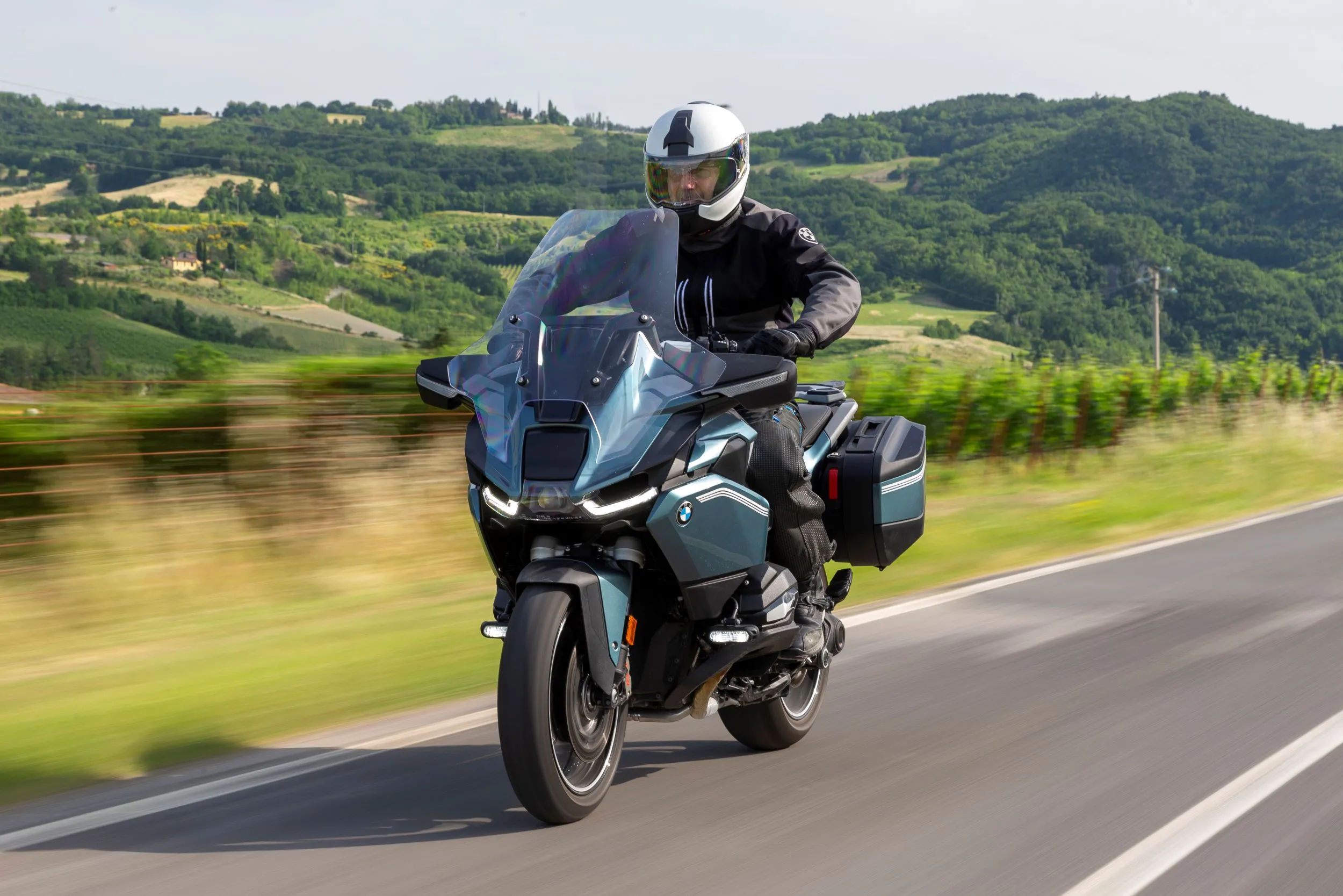 Nuova BMW R 1300 RT: ritorna la regina dei viaggi