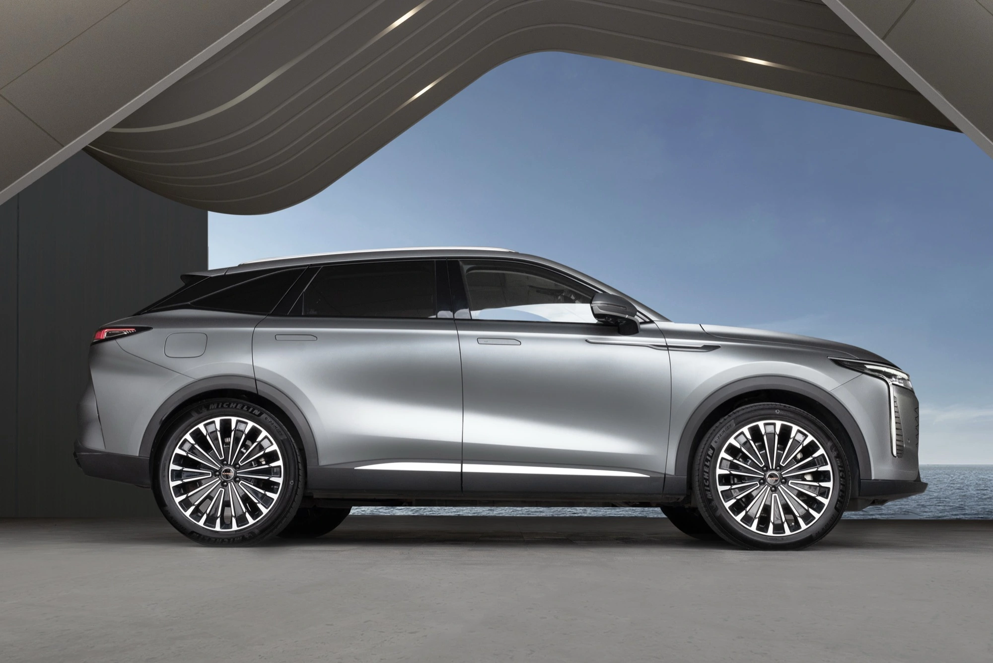 OMODA & JAECOO al fianco della musica con Yoga Radio Estate