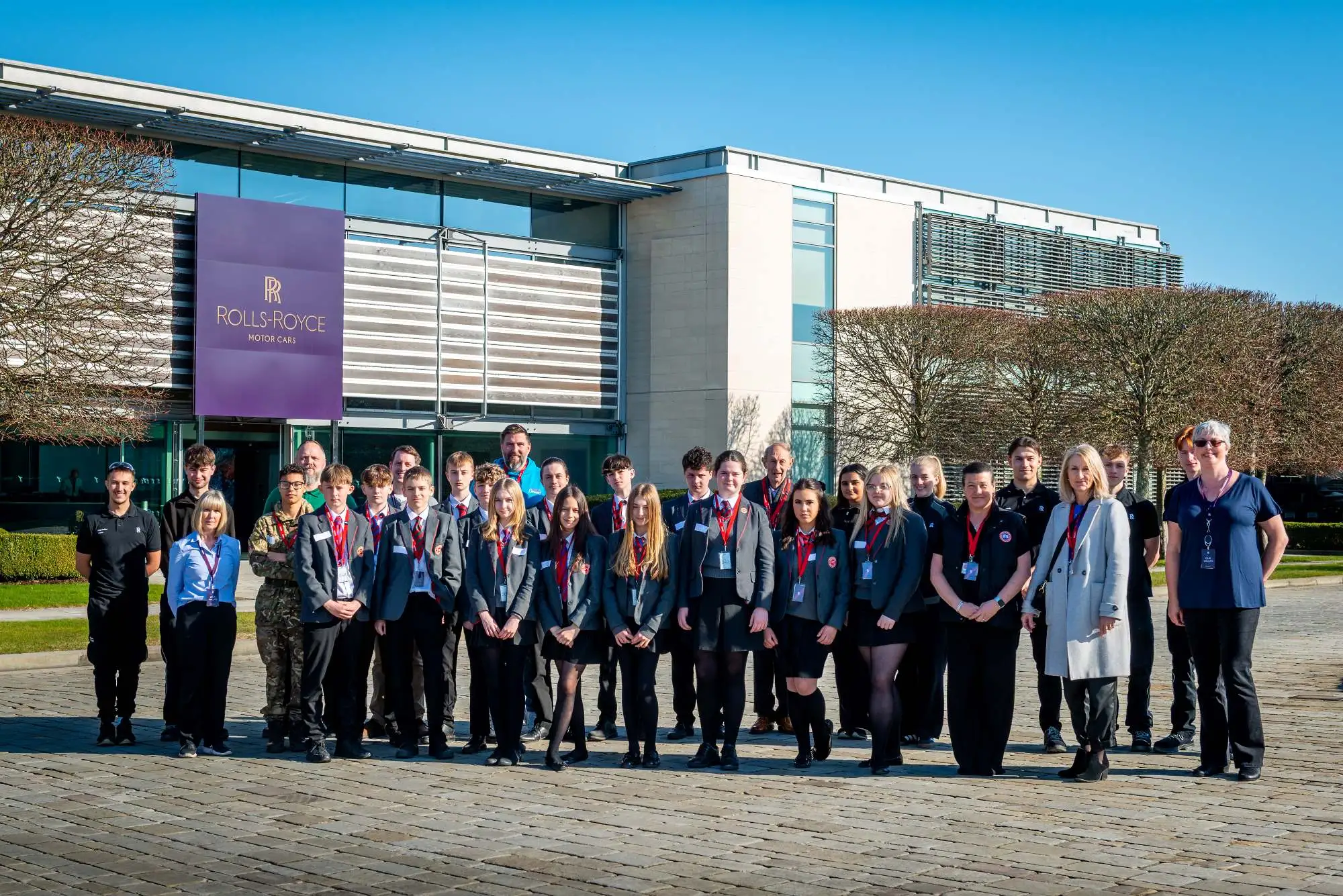 Rolls-Royce Motor Cars rinnova il suo impegno con il programma “Dare to Dream” a sostegno dei giovani del West Sussex