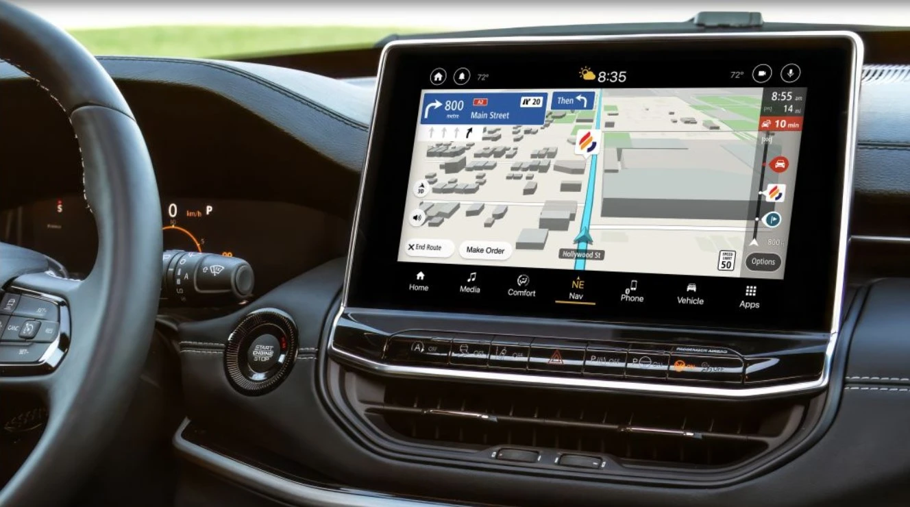 Stellantis avvia la rivoluzione della mobilità con l'integrazione di 4screen