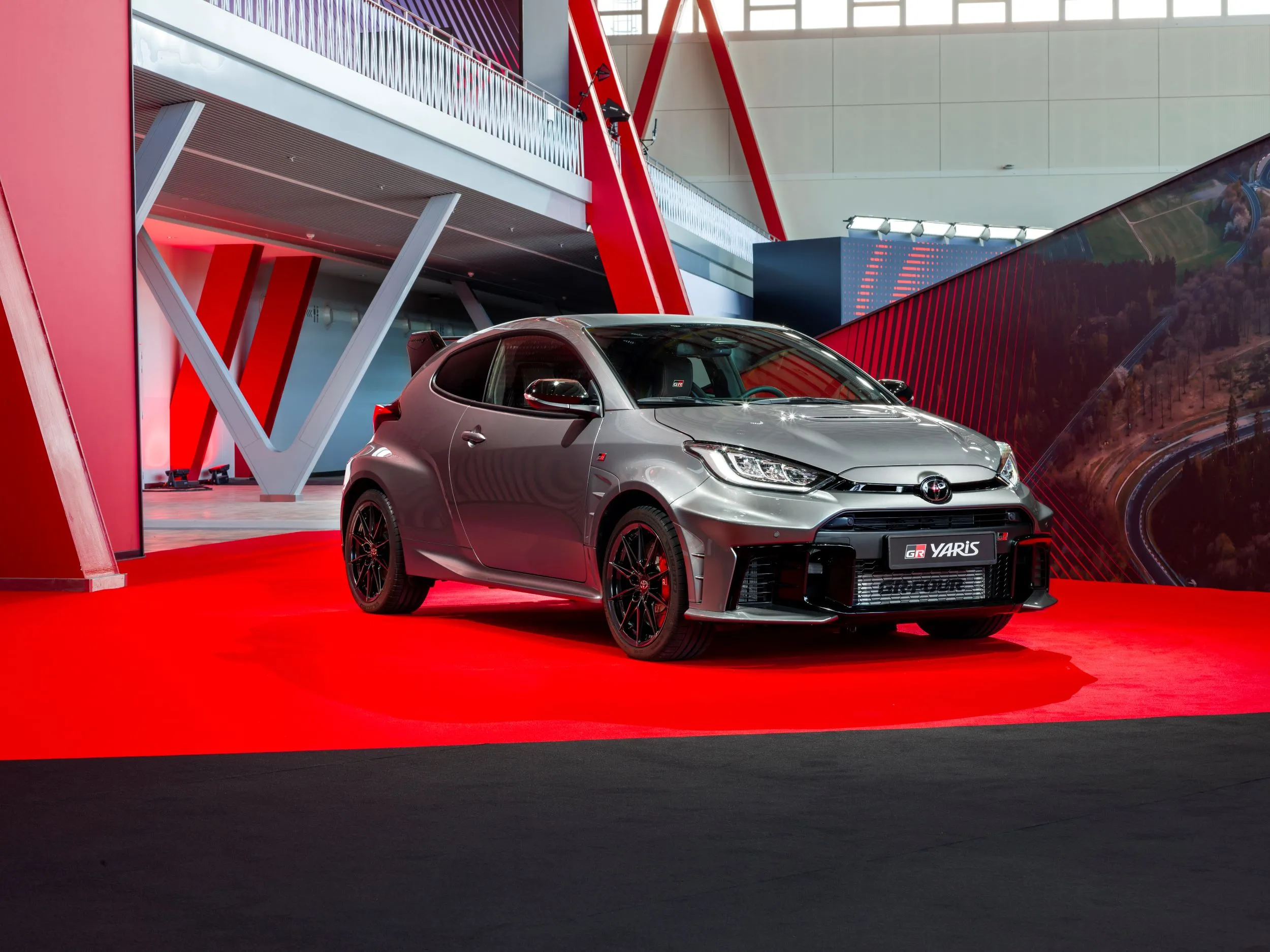 Toyota svela la nuova GR Yaris MY25: innovazione e passione in pista