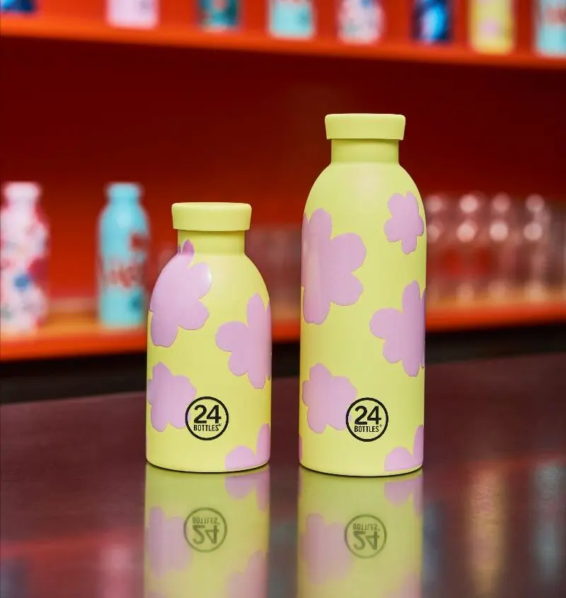 24Bottles presenta la nuova collezione A/I 2025: “Hey! Life’s better with a wave”