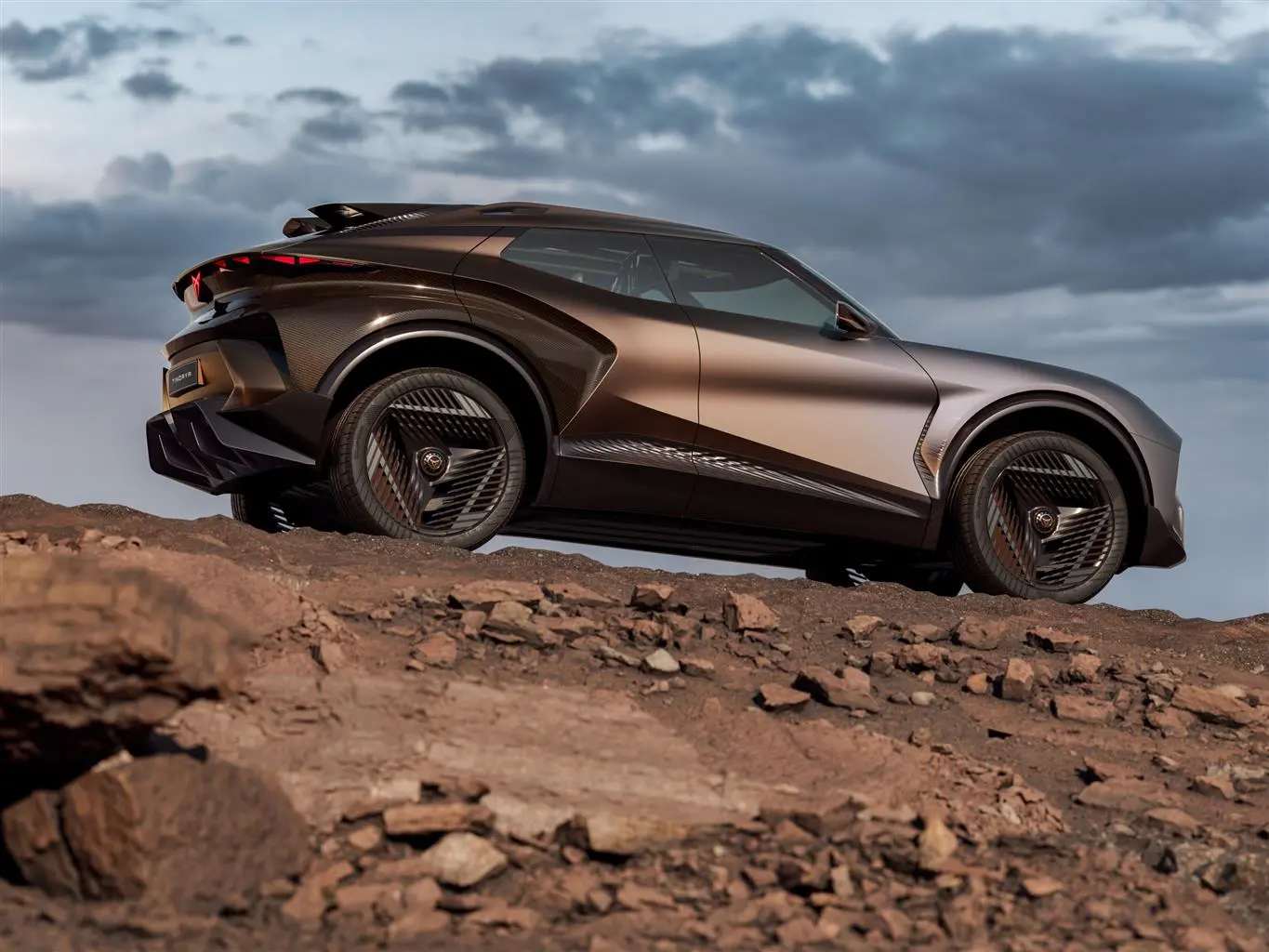 Debutto italiano per la showcar CUPRA Tindaya: svelata all'Allianz Cloud di Milano