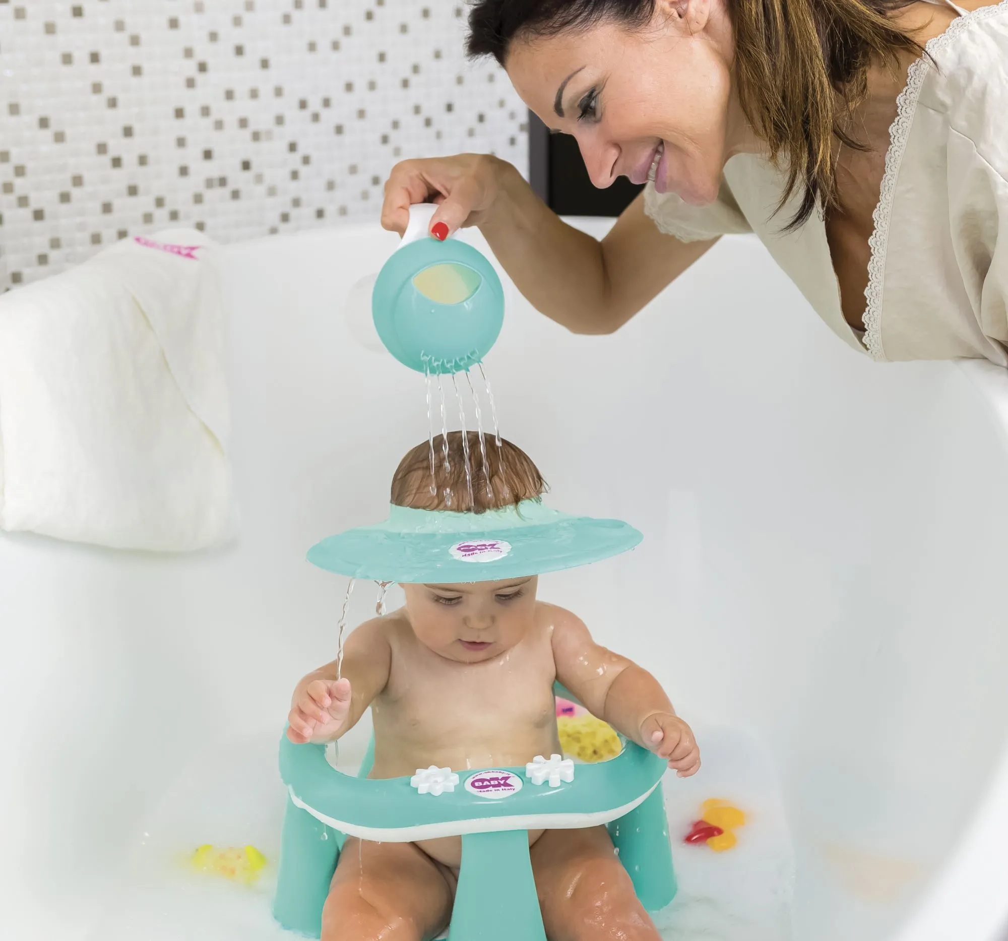 HIPPO di OKBABY: il cappellino da bagno che rivoluziona il momento del bagnetto dei più piccoli