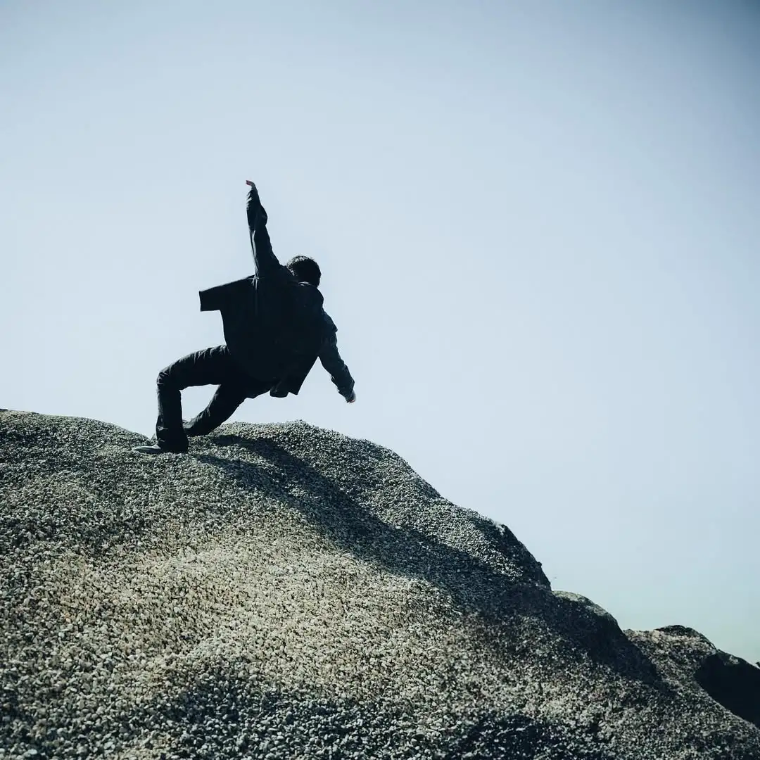 nayt: è uscito oggi il suo nuovo brano "Un uomo"