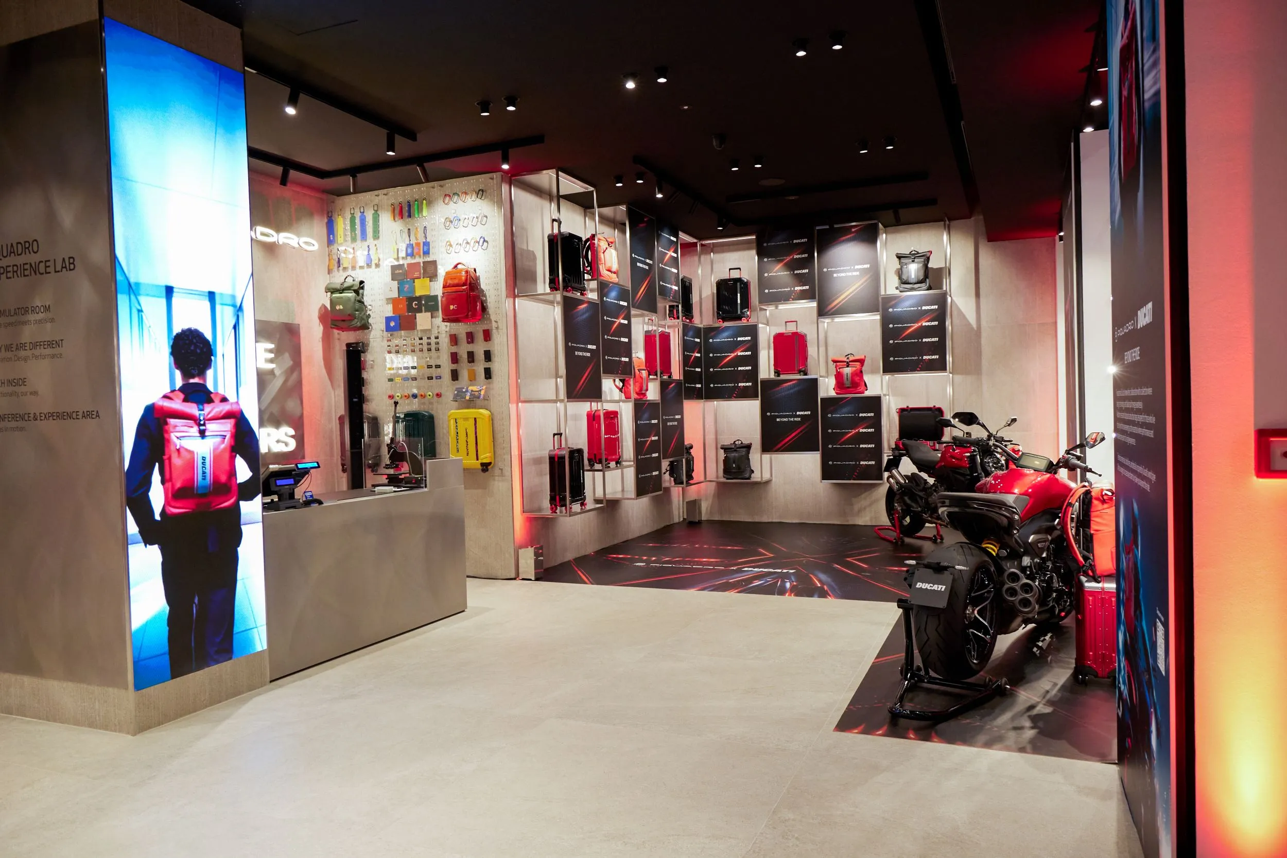 Piquadro e Ducati: una capsule collection che unisce design, performance e passione Made in Italy