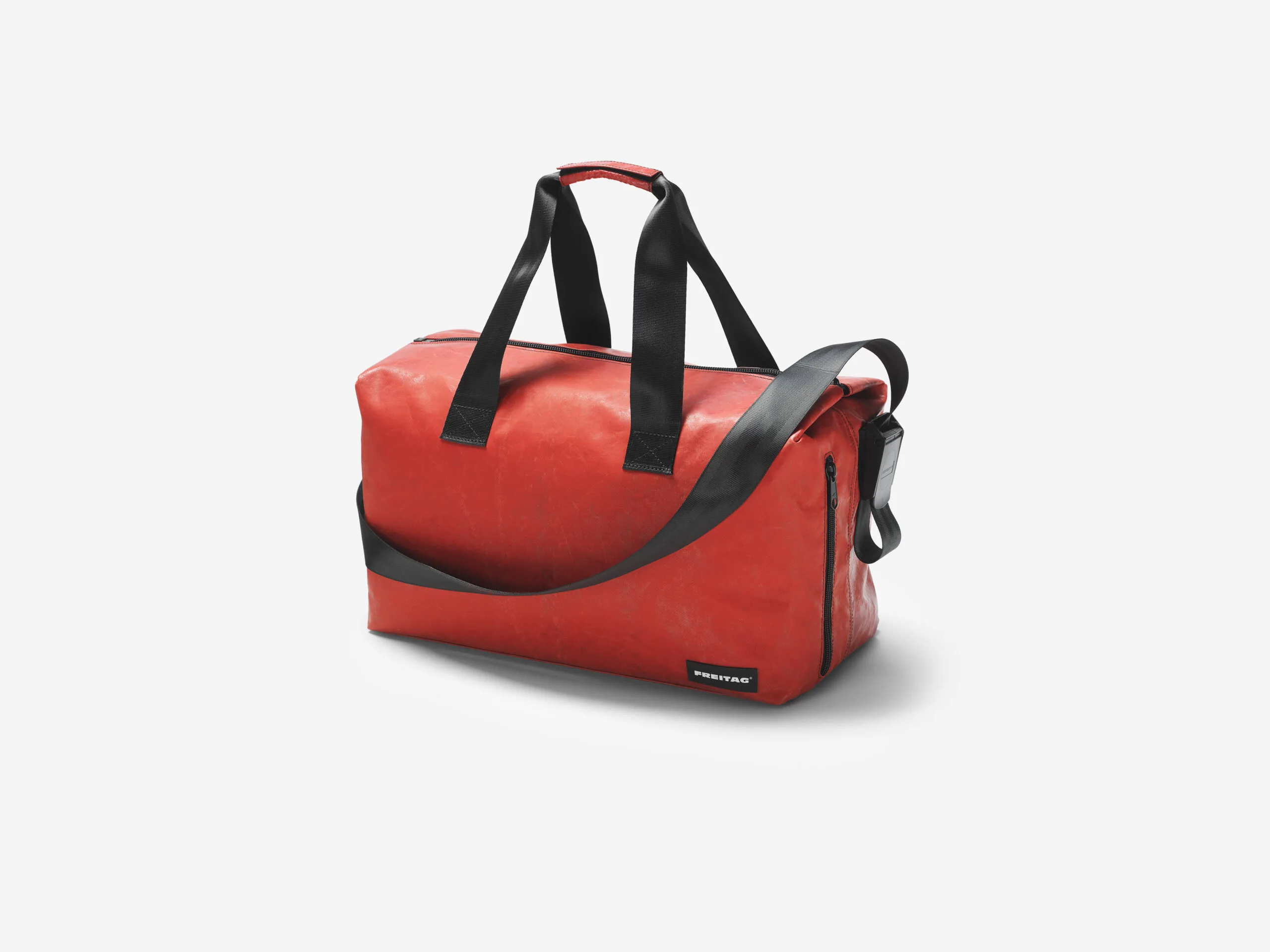 F46 CLARK: la nuova compagna sportiva firmata FREITAG