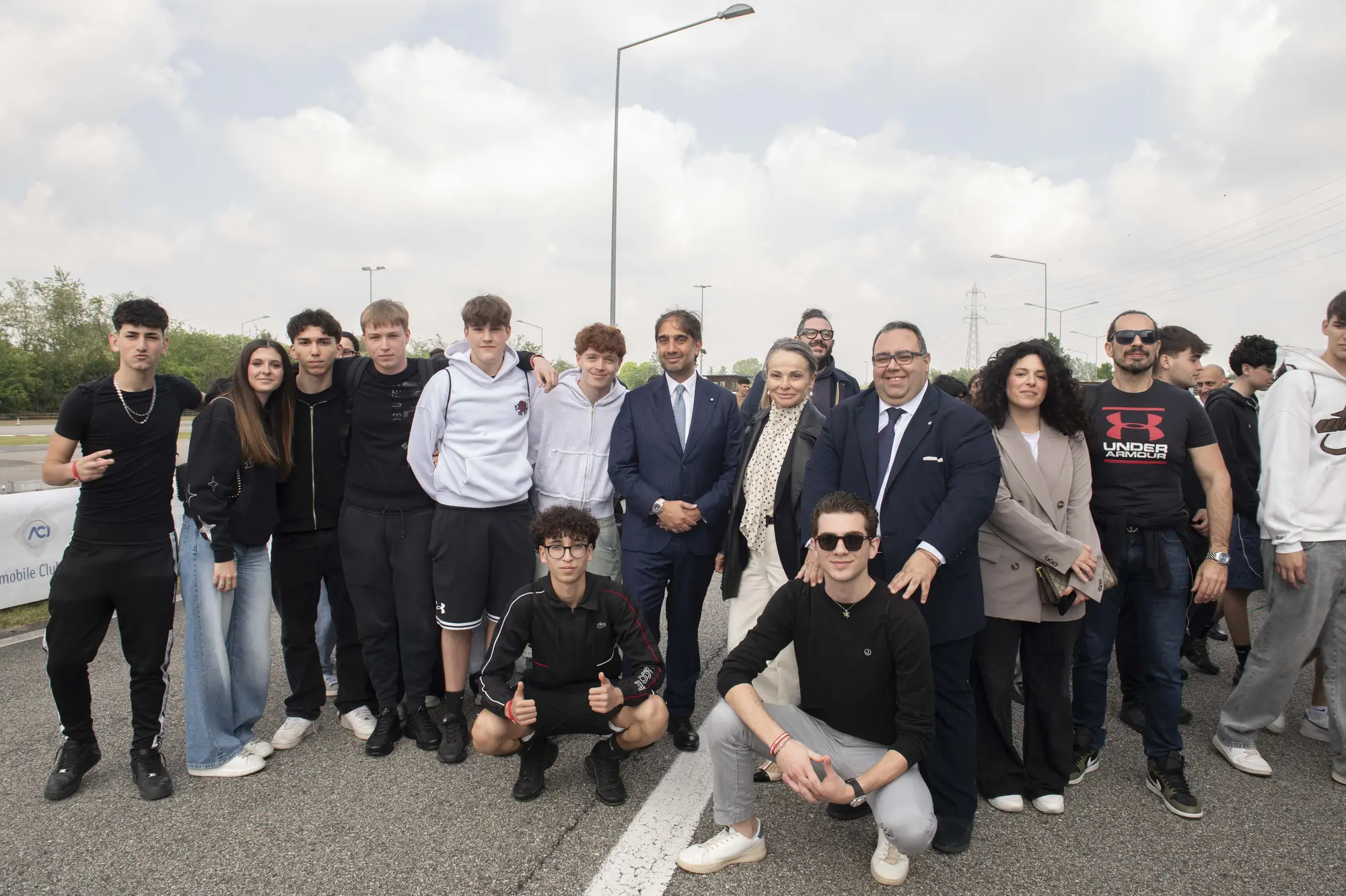 Oltre 650 studenti a lezione di sicurezza stradale tra ACI e MIM a Lainate e Monza