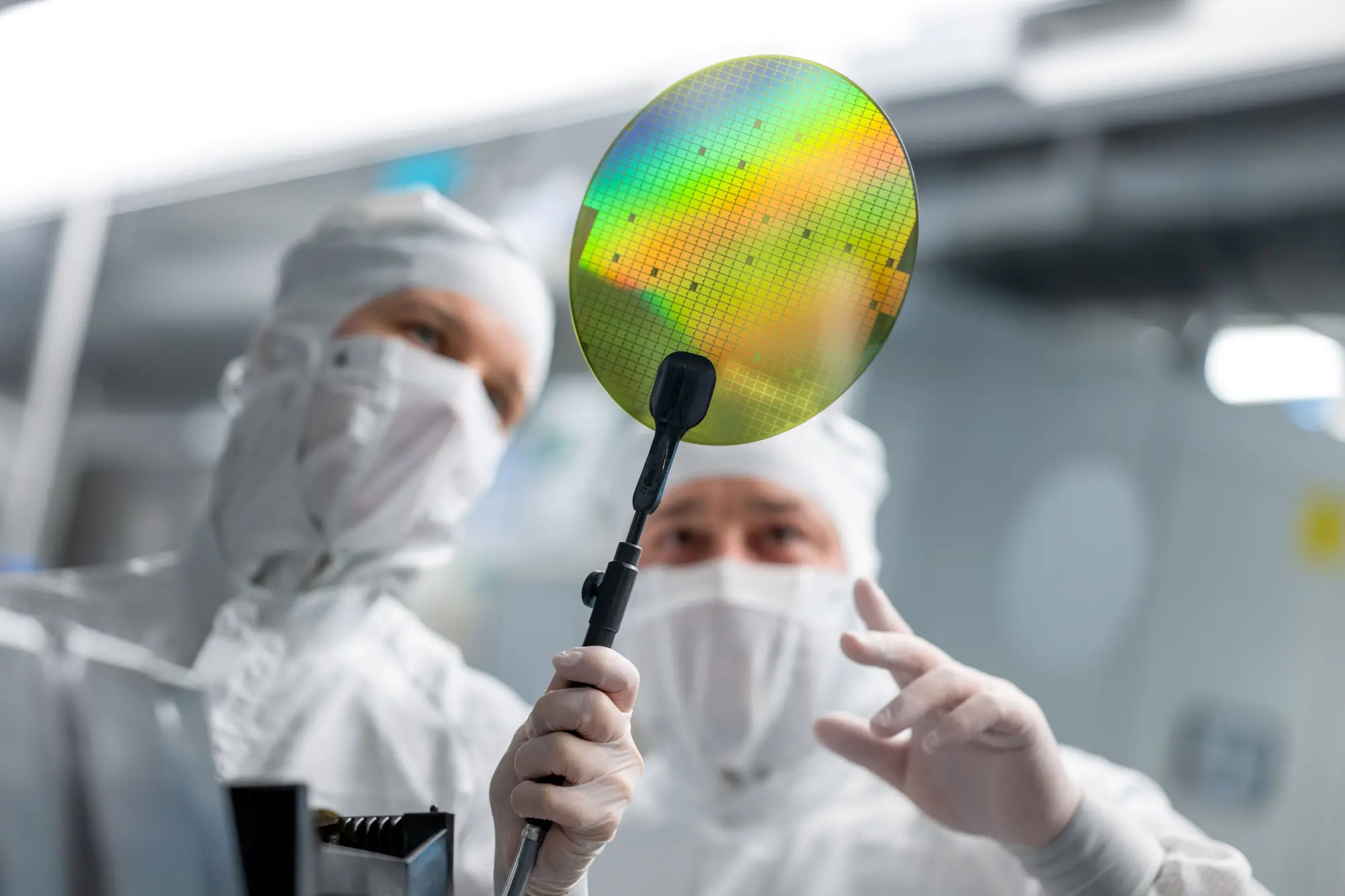 Bosch presenta la terza generazione di chip SiC per auto elettriche più efficienti