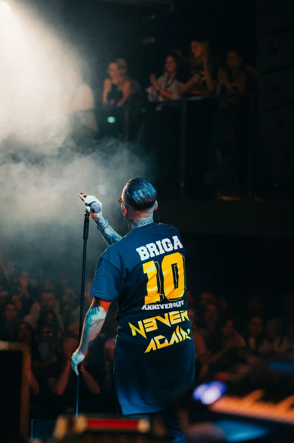 Briga in concerto ai Magazzini Generali di Milano con il nuovo "Sentimenti Club Tour"