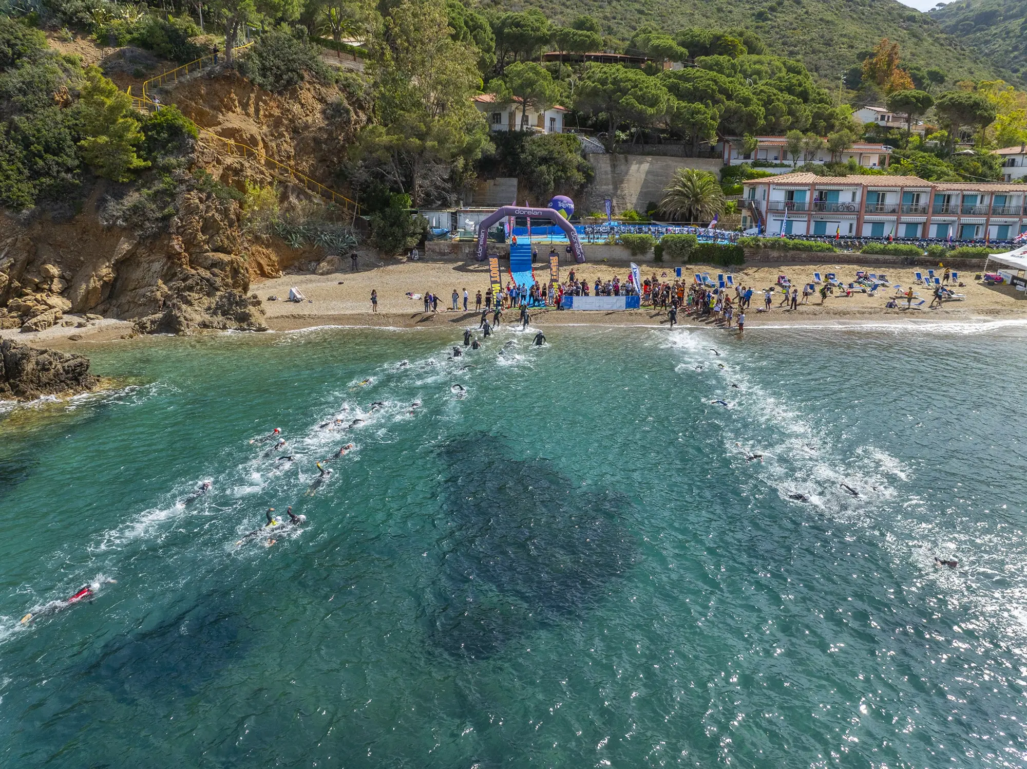 L'Isola d'Elba diventa capitale del triathlon a maggio con Iron Tour e Campionati Italiani