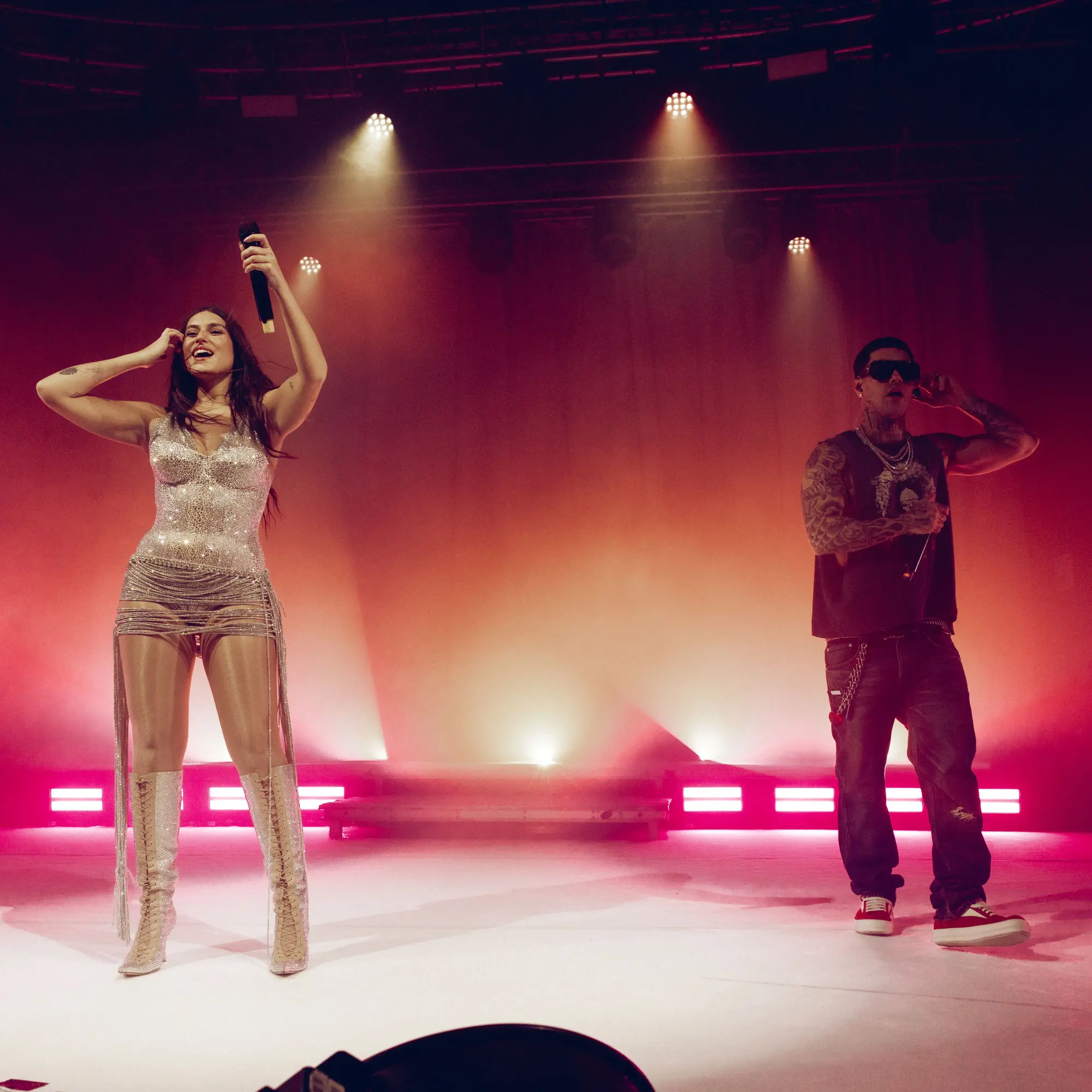 Gaia conquista il Fabrique: energia, emozione e la sorpresa di Bossa Nostra