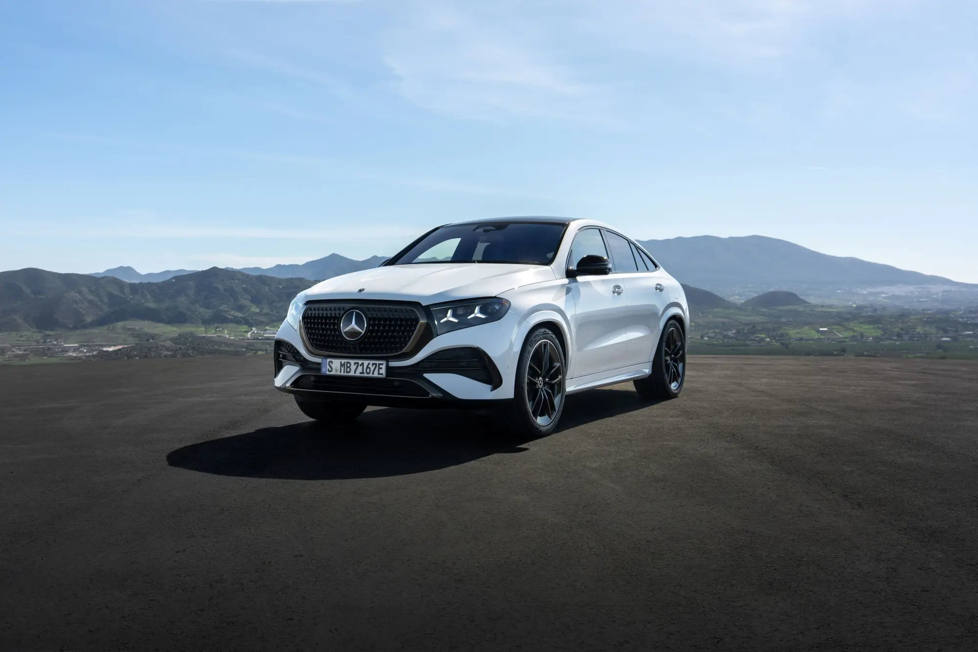 Mercedes-Benz GLE Coupé 2026: design rinnovato, intelligenza artificiale e prestazioni al top per il SUV premium