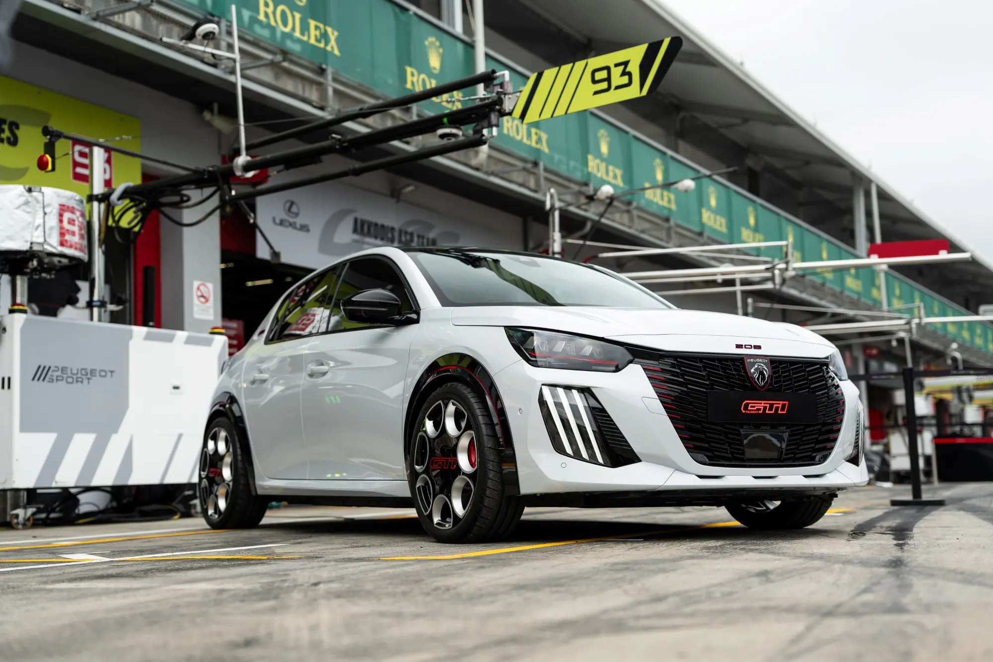 Nuova Peugeot 208 GTi elettrica: prestazioni da hot hatch e stile senza tempo