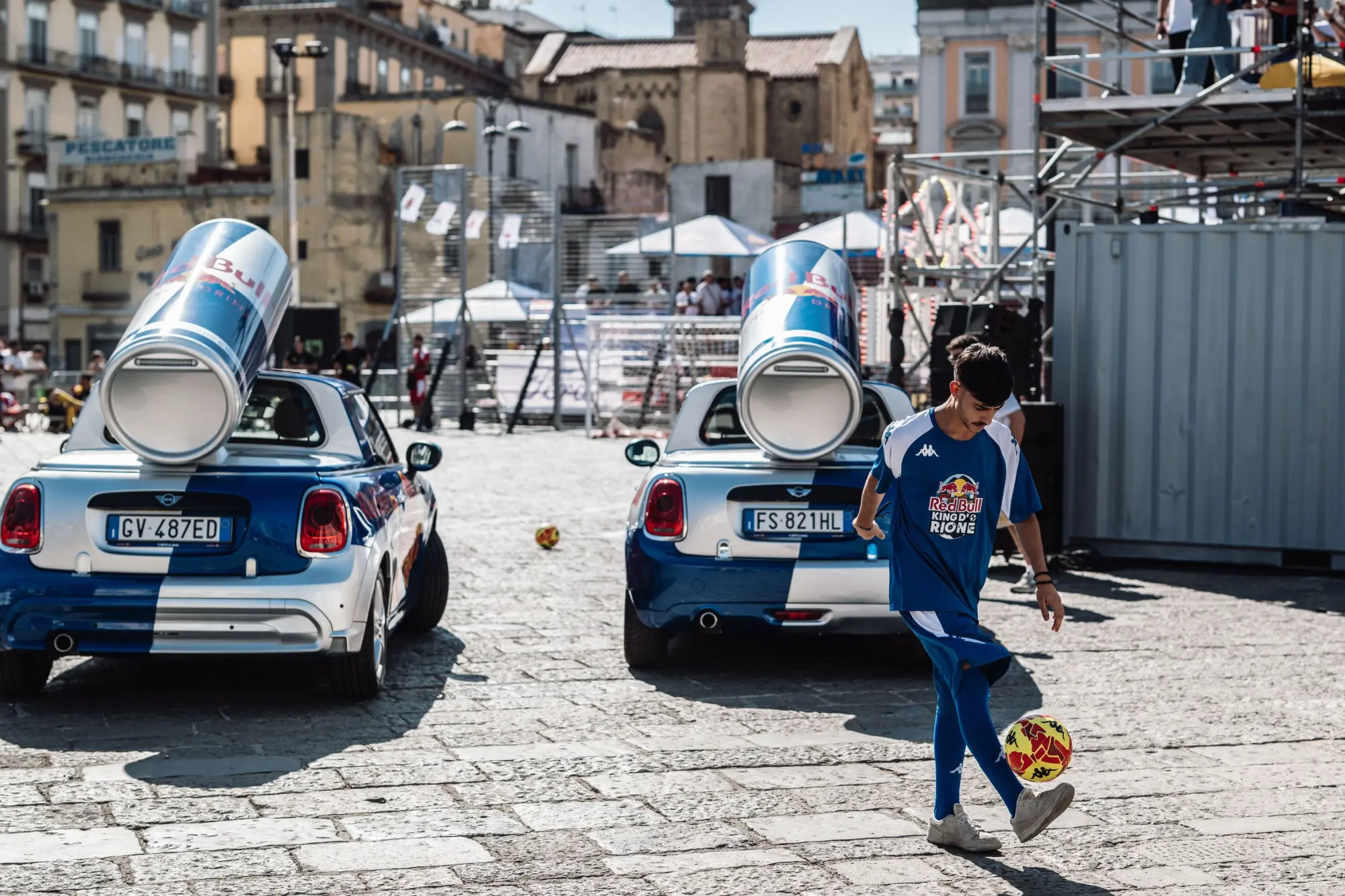 Napoli trasforma la città in una festa: torna Red Bull King d'o Rione 2026
