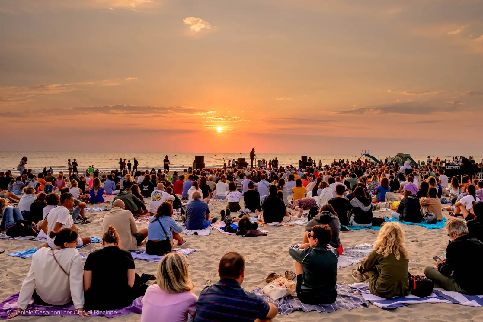 Riccione Music City: la città trasforma il divertimento in esperienza continua