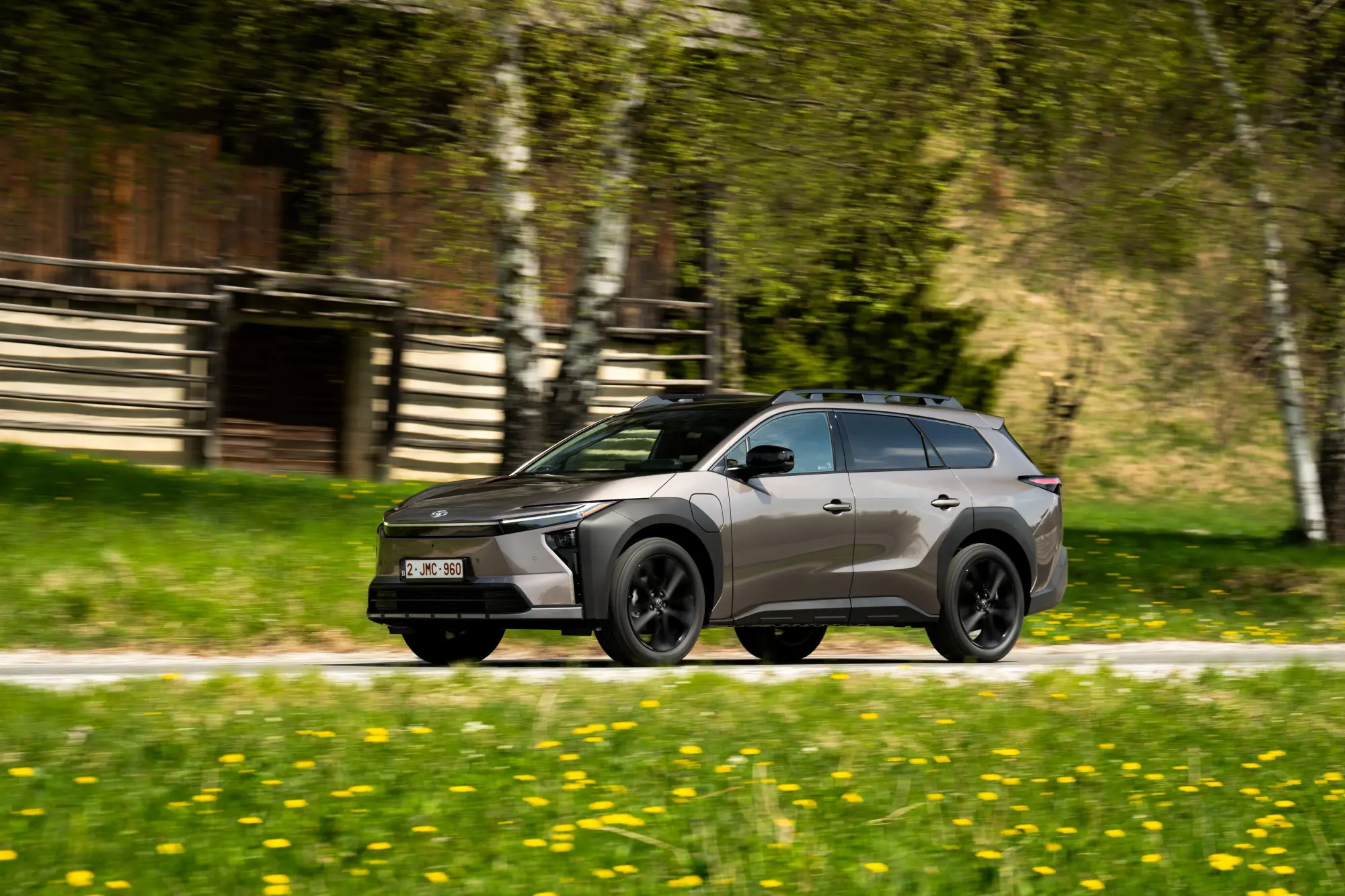 Toyota bZ4X Touring: il nuovo SUV elettrico pronto per ogni avventura