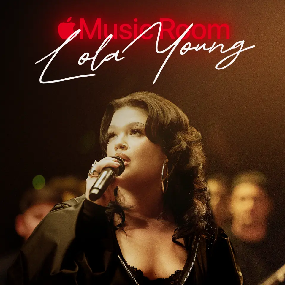 Apple Music lancia Music Room: concerti intimi con Lola Young protagonista
